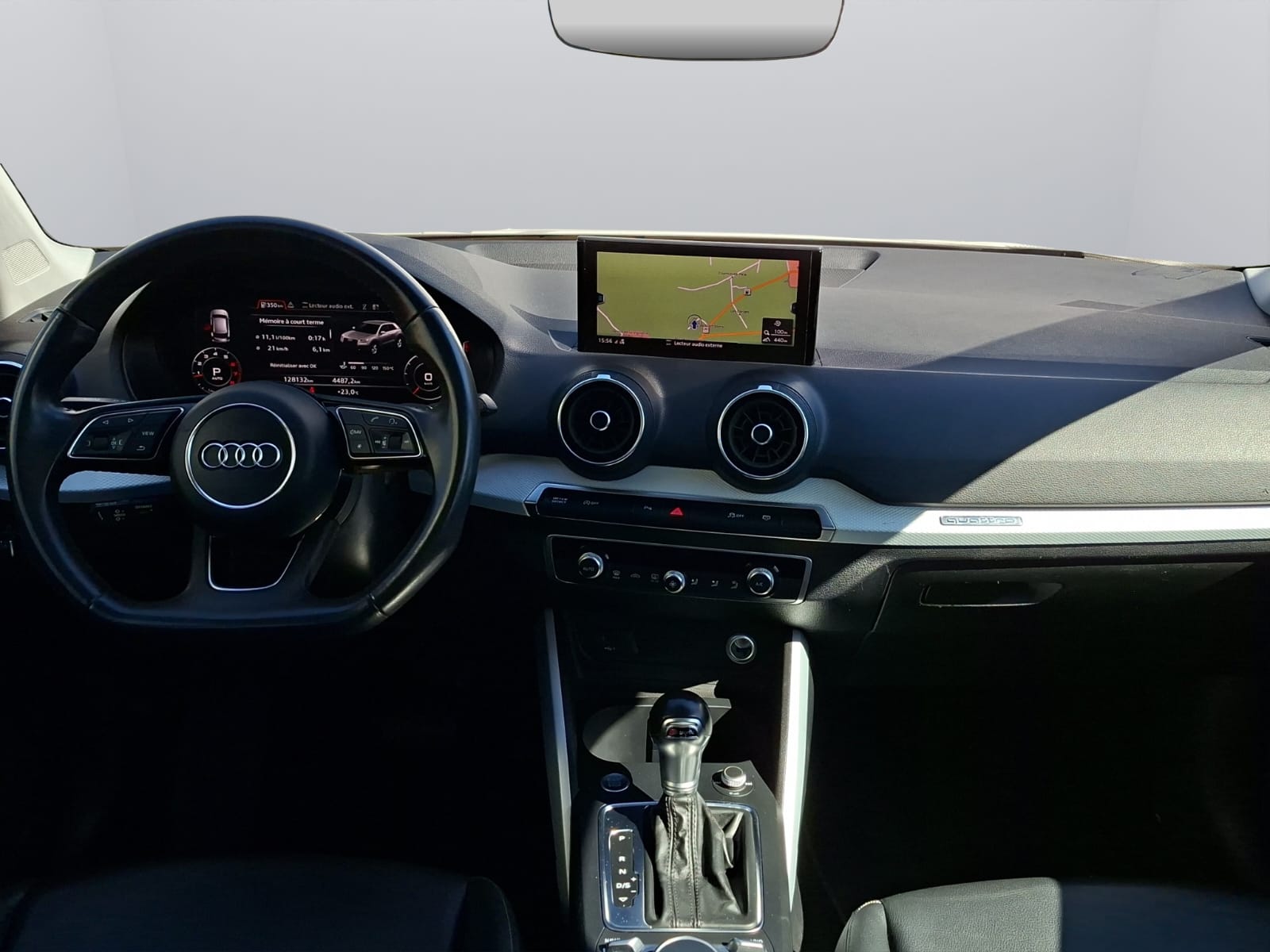 AUDI Q2 2.0 TFSI quattro S-tronic-image-12