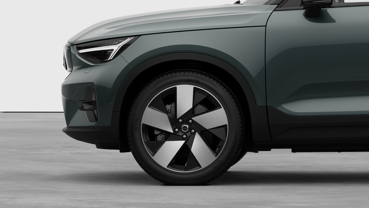VOLVO EX40 Twin XCENTRIC Edition AWD-image-7