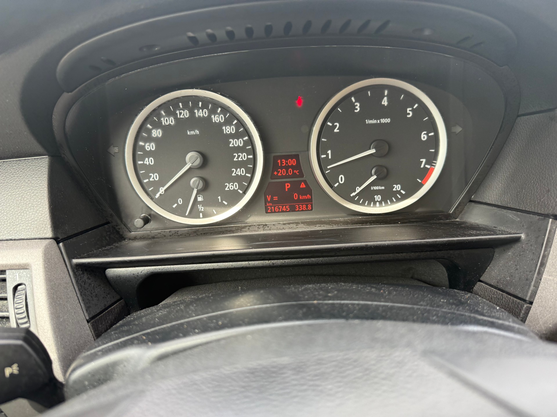 BMW 525xi-image-9