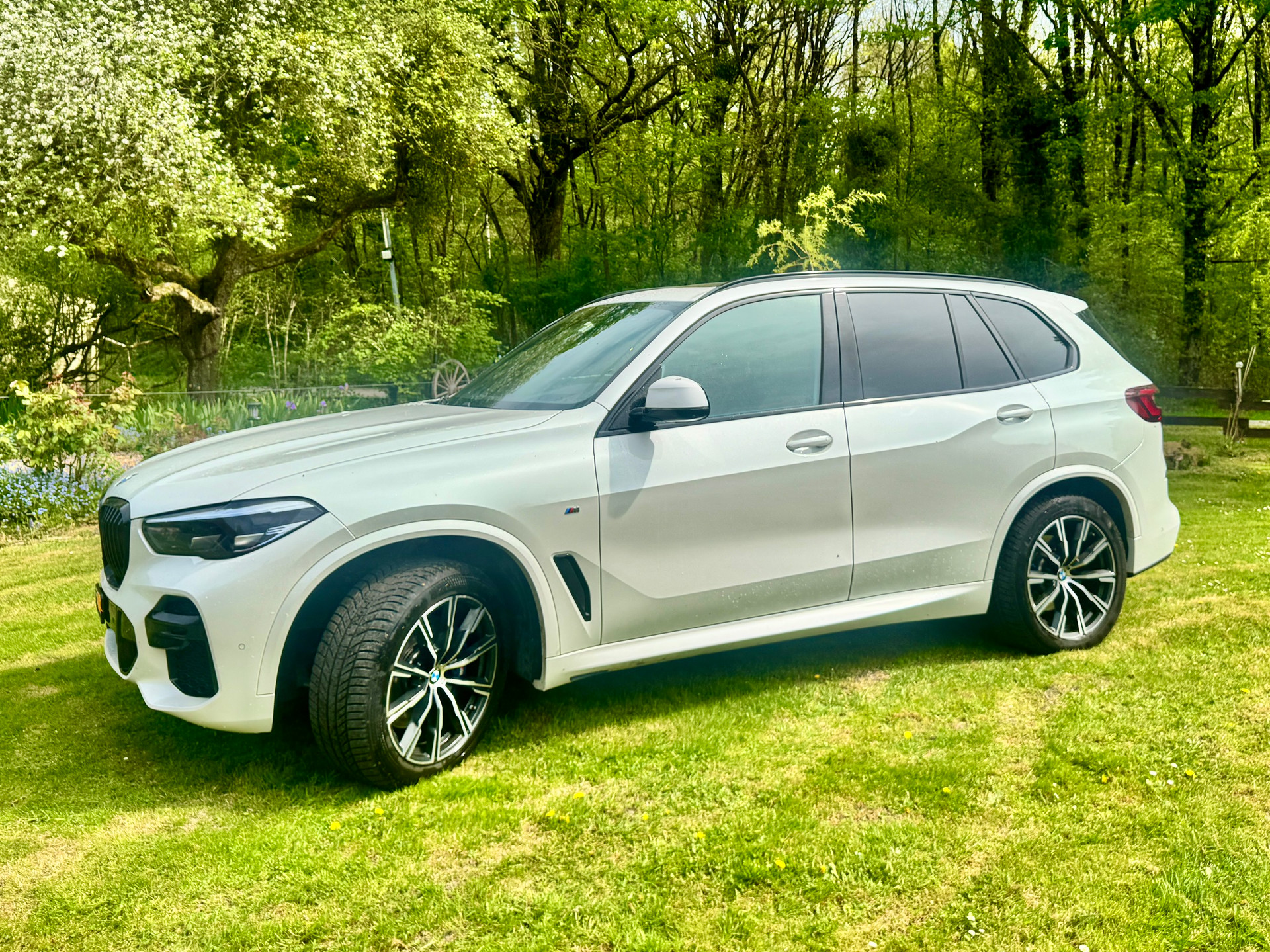 BMW X5 xDrive 25d M Sport Steptronic-image-0