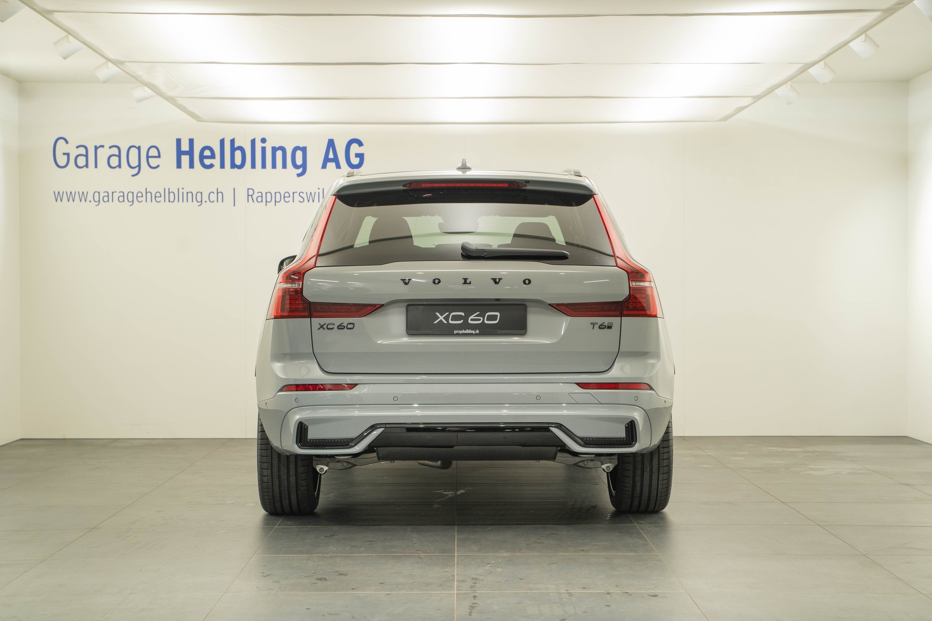 VOLVO XC60 2.0 T6 TE Black Edition eAWD-image-3