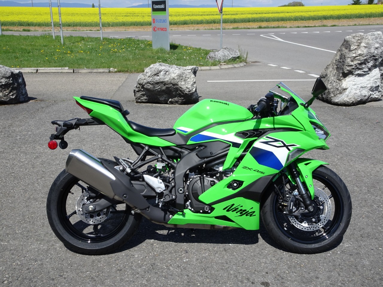5MT 4WD… 700.000円 KAWASAKI Ninja ZX-4 RR (35kW) Kaufen