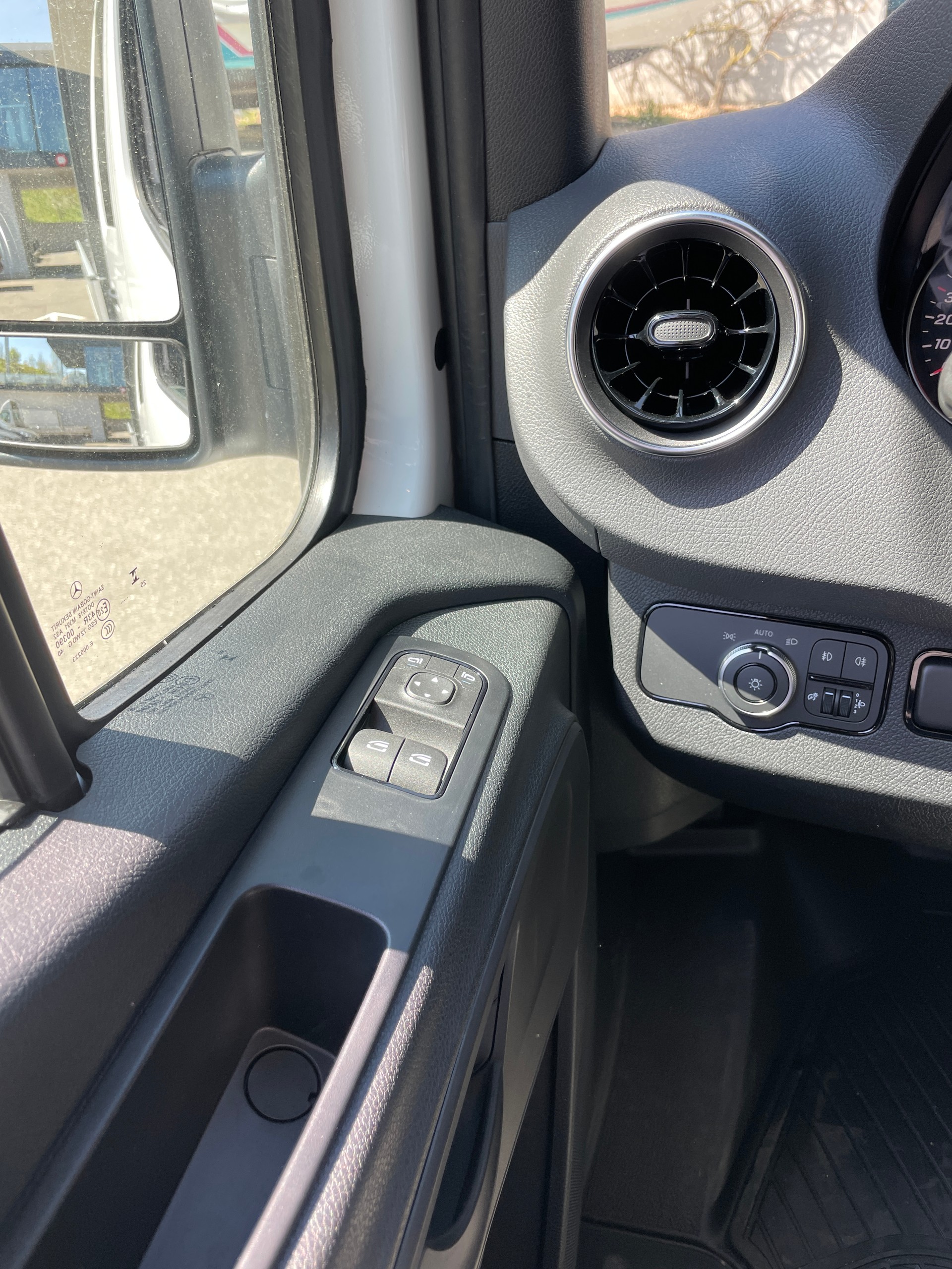 MERCEDES-BENZ Sprinter 317 CDI Lang 9G-TRONIC-image-18