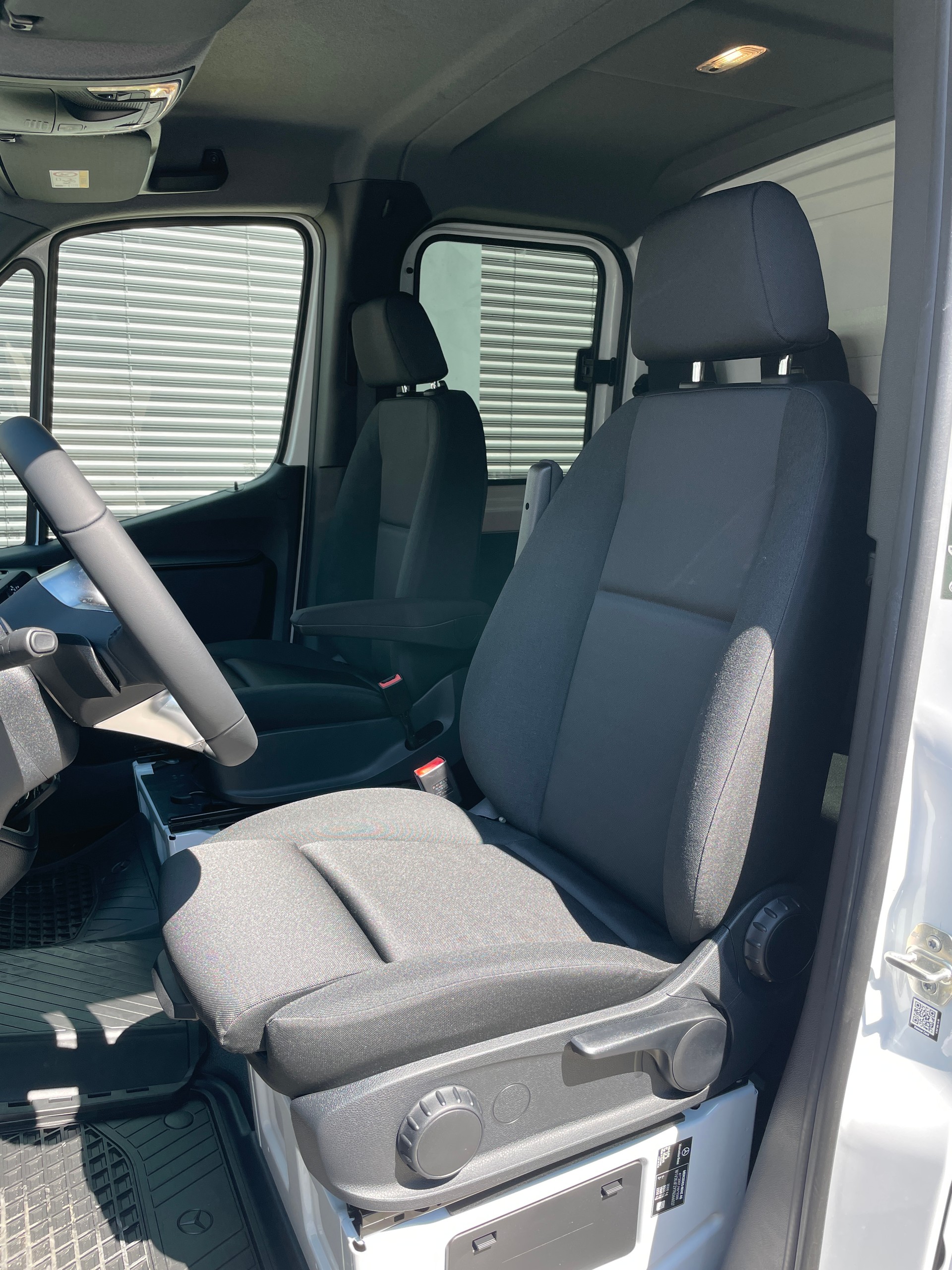 MERCEDES-BENZ Sprinter 317 CDI Lang 9G-TRONIC-image-10