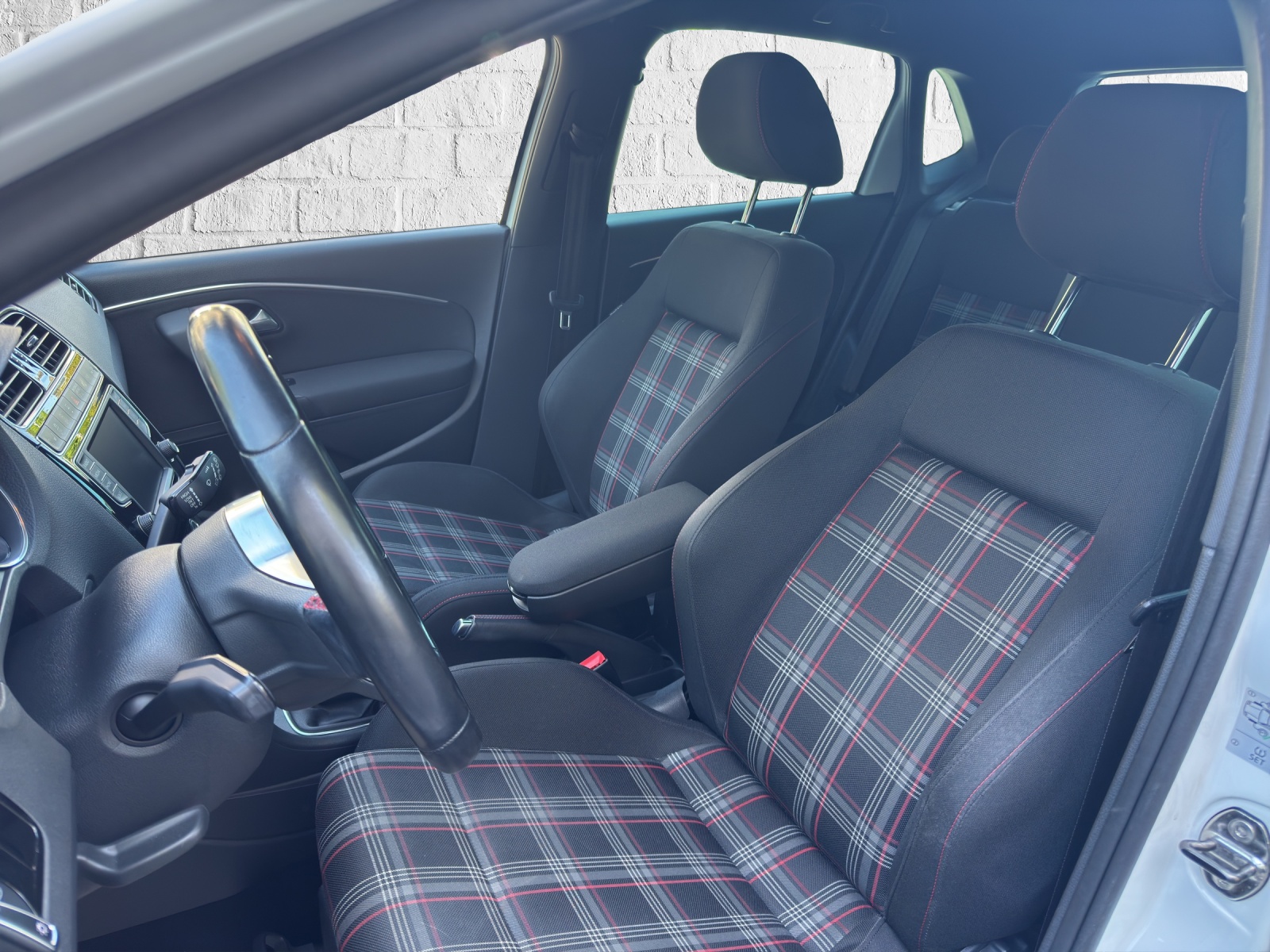 VW Polo 1.8 TSI GTI-image-9