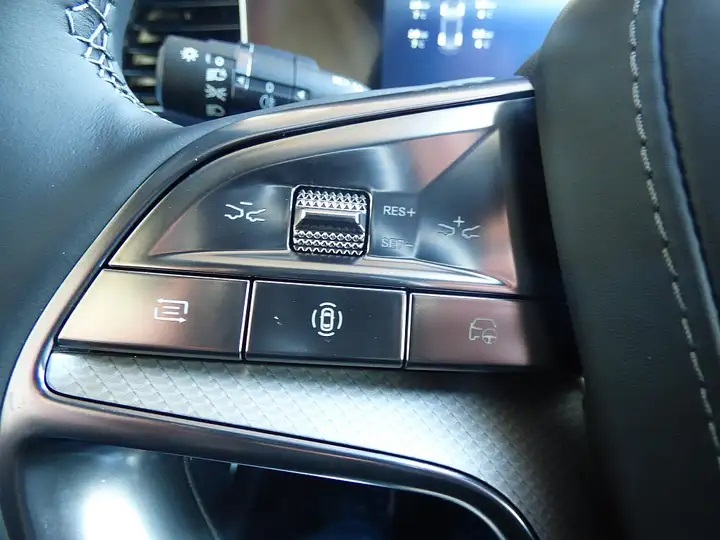 BYD Sealion 7 Excellence AWD - helles Intérieur-image-24