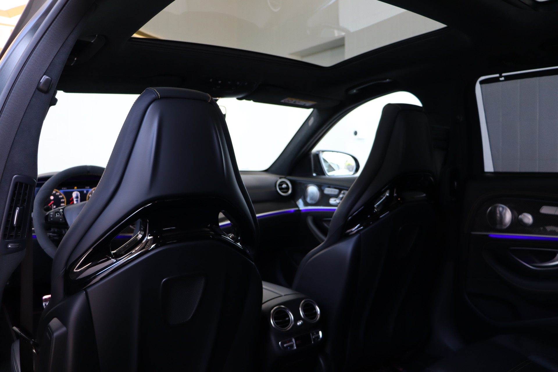 MERCEDES-BENZ E 63 AMG S EDITION 1 4 MATIC 9G-TRONIC-image-23