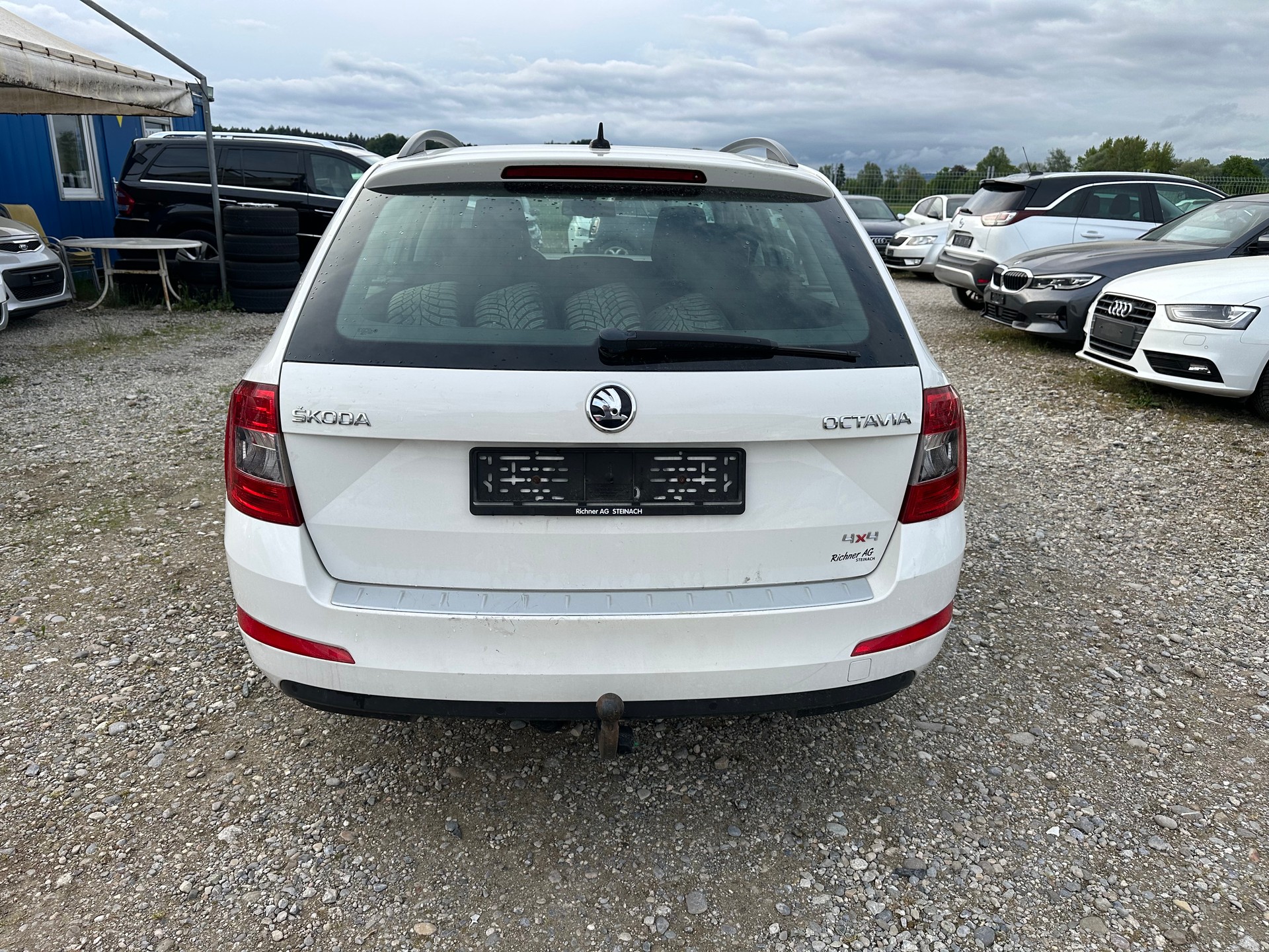 SKODA Octavia Combi 1.6 TDI Ambition 4x4-image-4