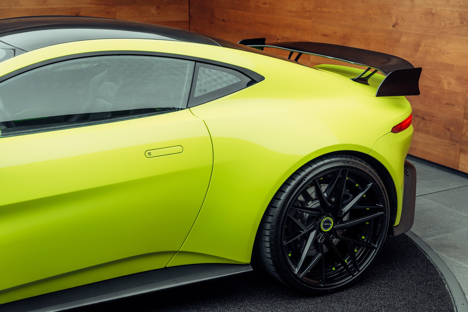 ASTON MARTIN V8 Vantage 4.0 Coupé F1 Look-image-22