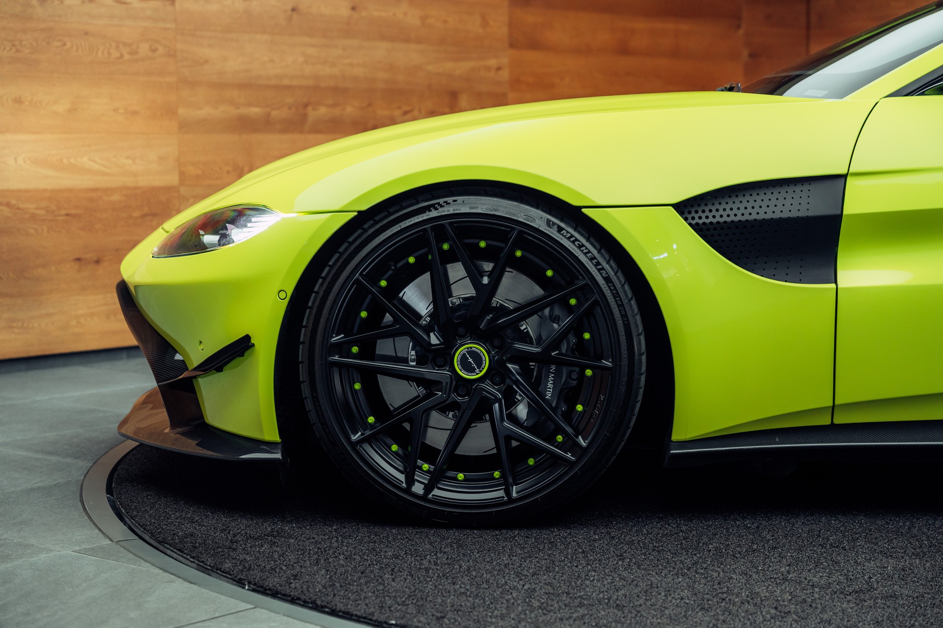 ASTON MARTIN V8 Vantage 4.0 Coupé F1 Look-image-26
