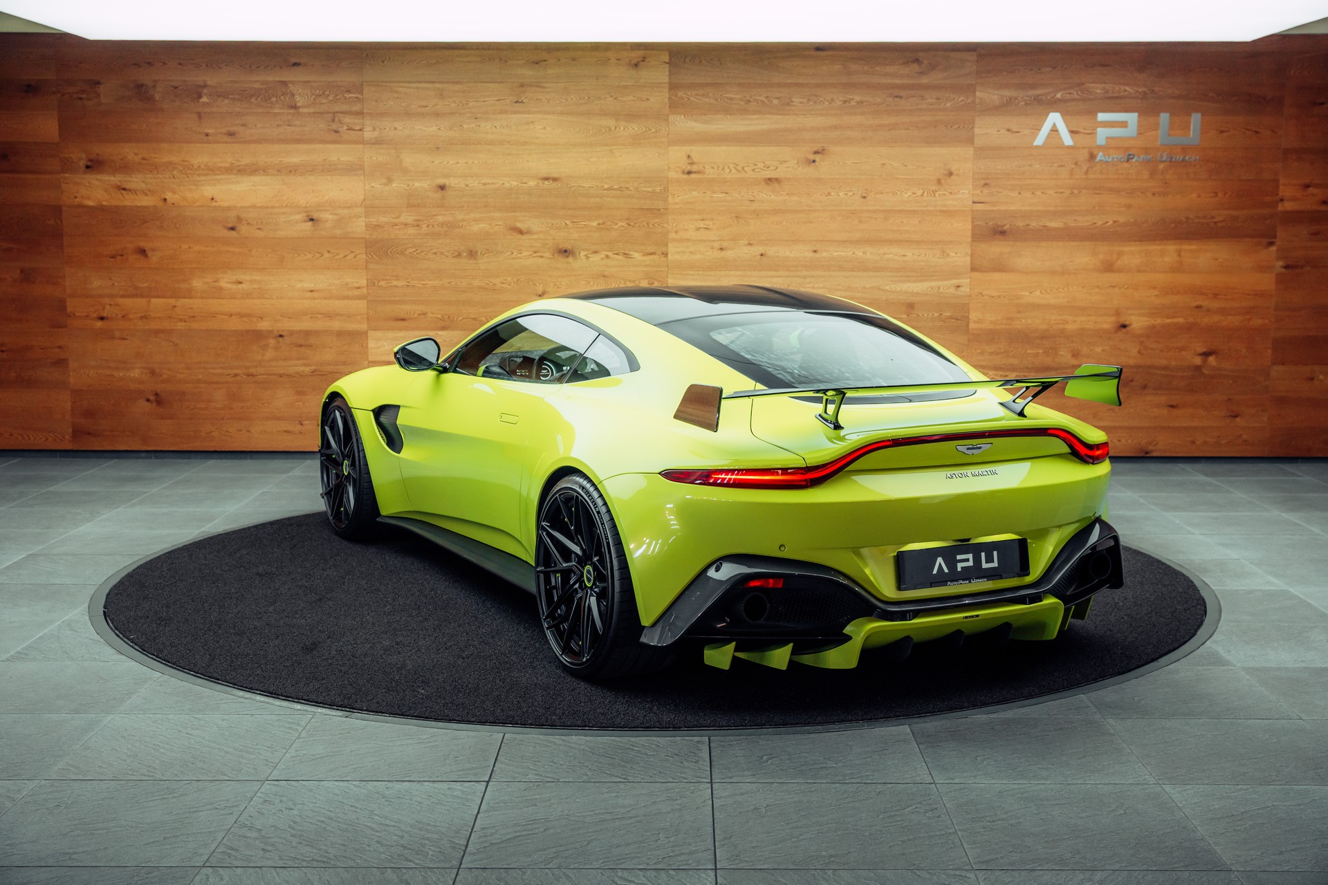 ASTON MARTIN V8 Vantage 4.0 Coupé F1 Look-image-2