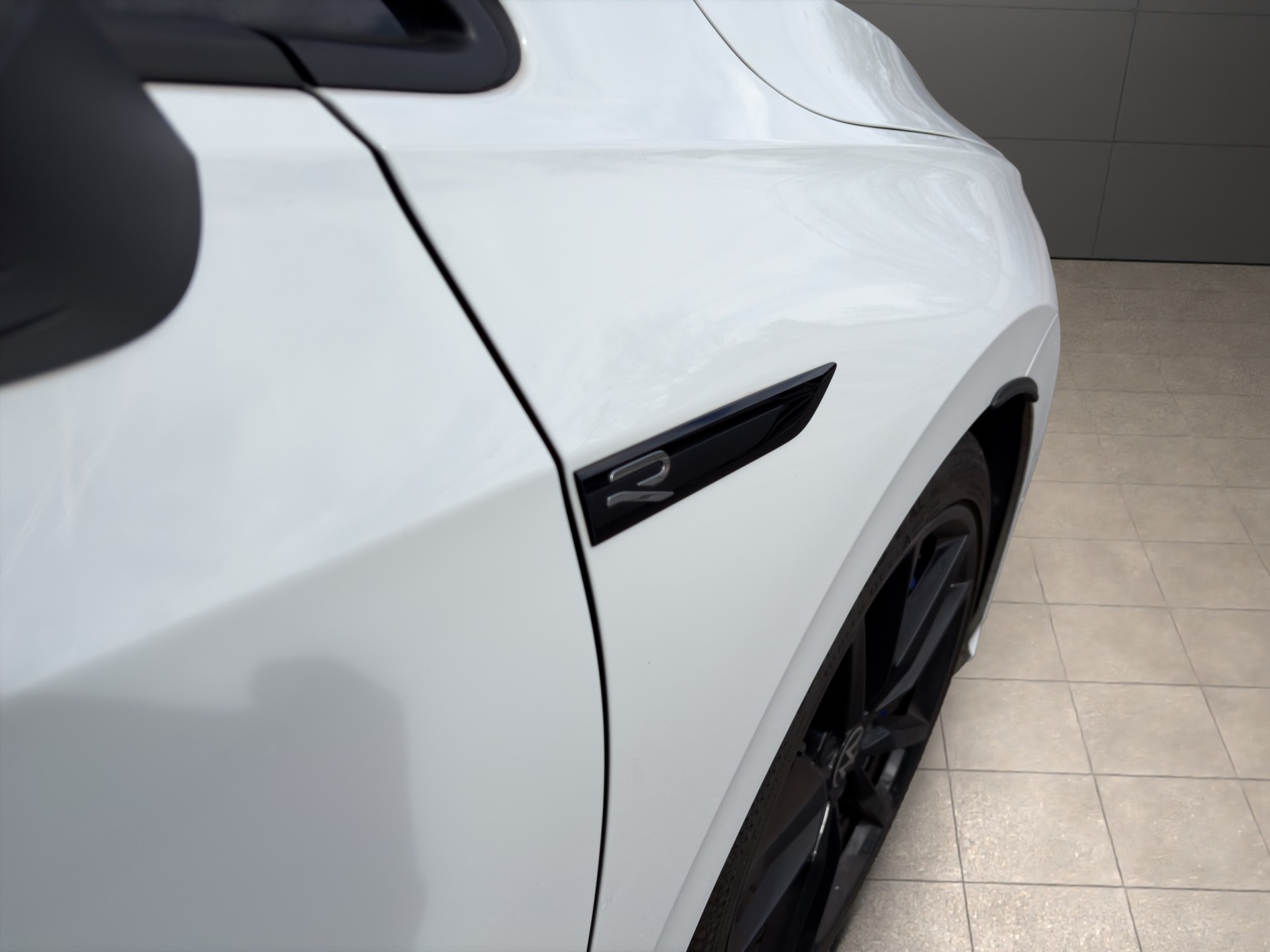 VW Golf 2.0 TSI R DSG 4Motion R Performance-image-17