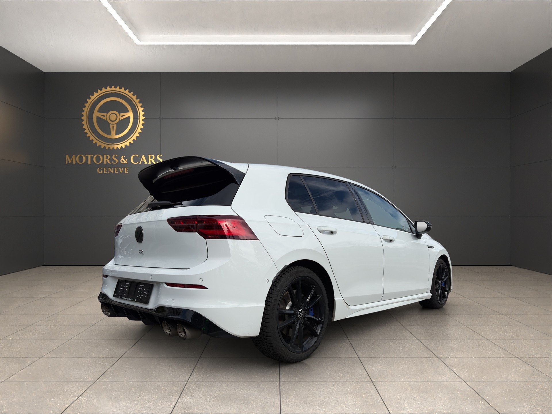 VW Golf 2.0 TSI R DSG 4Motion R Performance-image-4