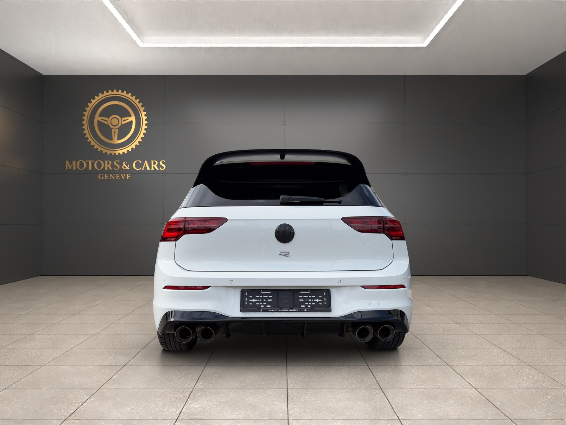 VW Golf 2.0 TSI R DSG 4Motion R Performance-showroom-element-3