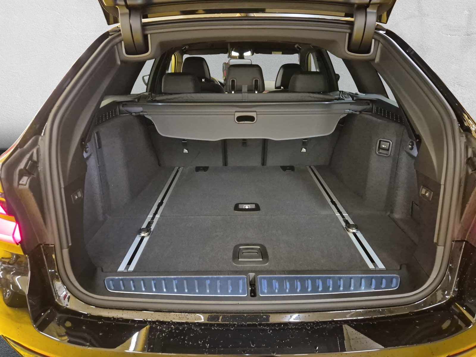 BMW 520d xDrive 48V Touring M Sport Pro Steptronic-image-4