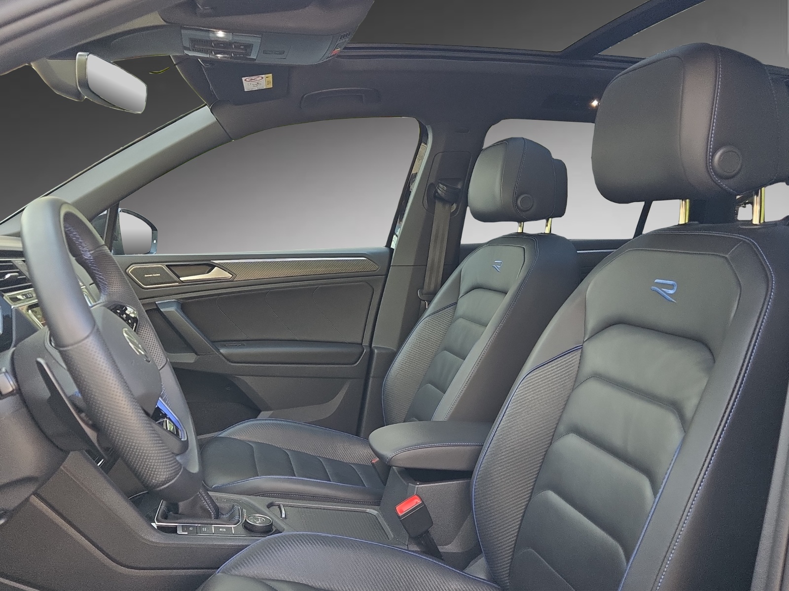 VW Tiguan 2.0TSI R 4Motion DSG-image-5