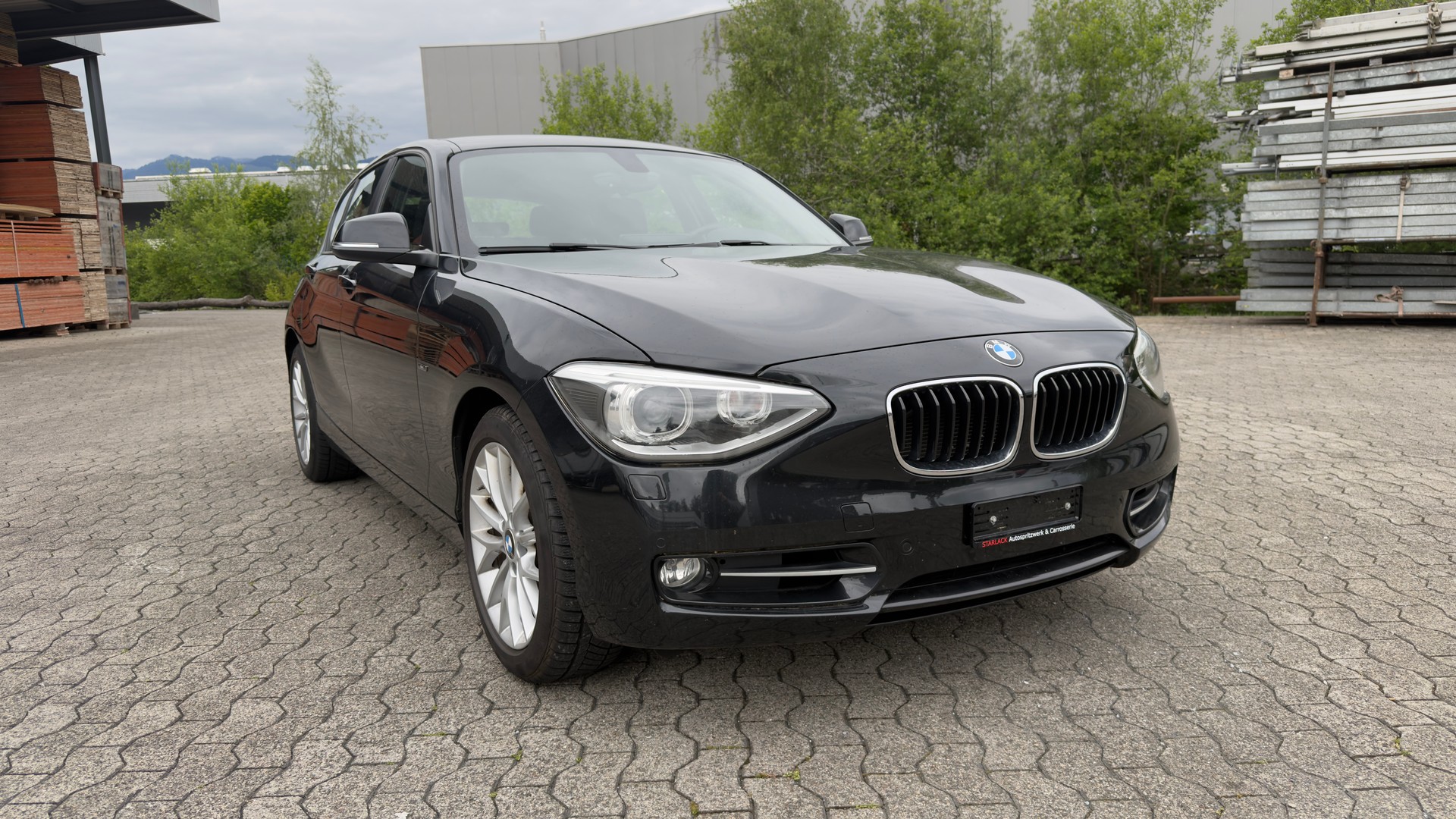 BMW 118i Sport Line-image-6