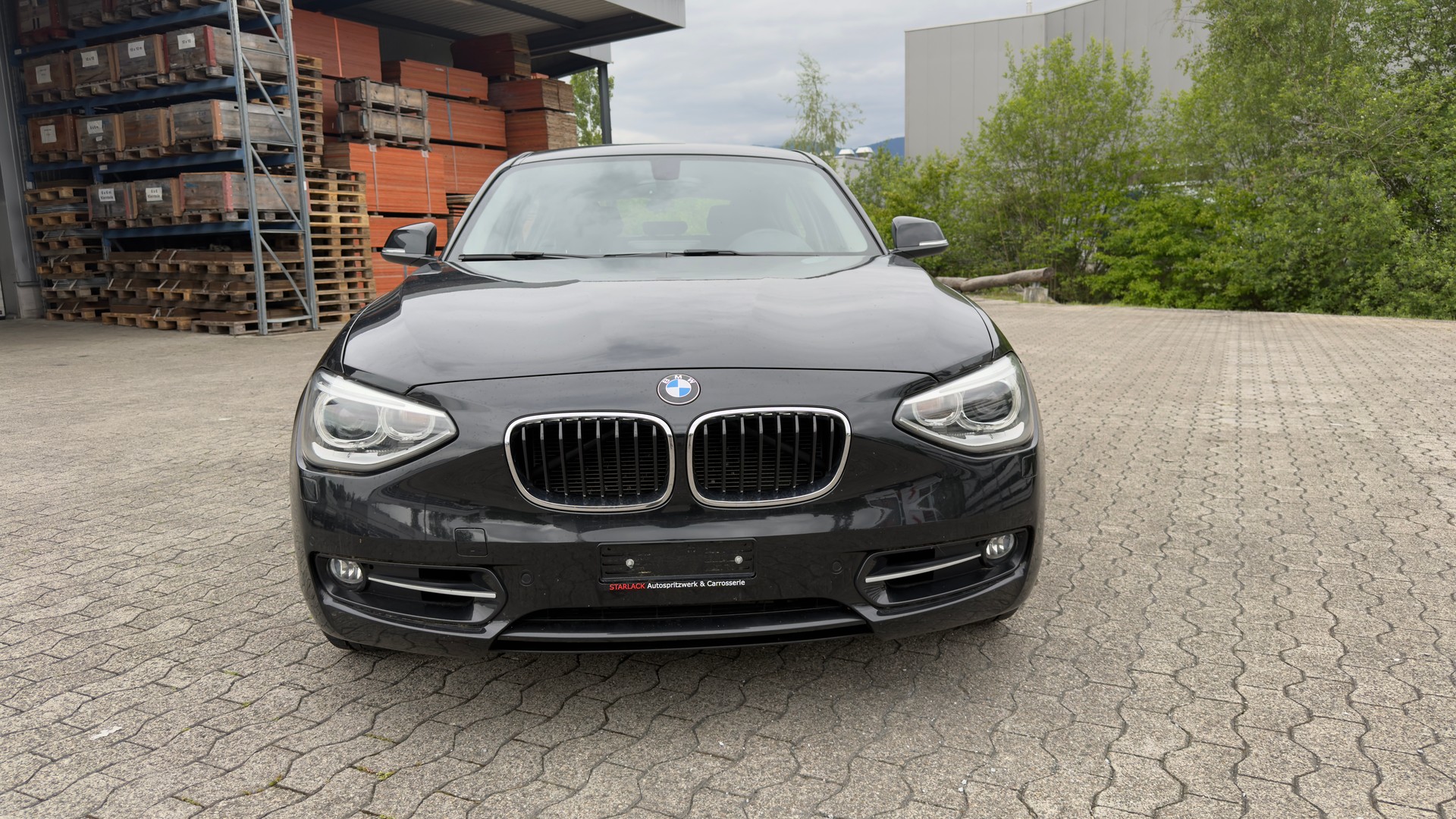 BMW 118i Sport Line-image-7