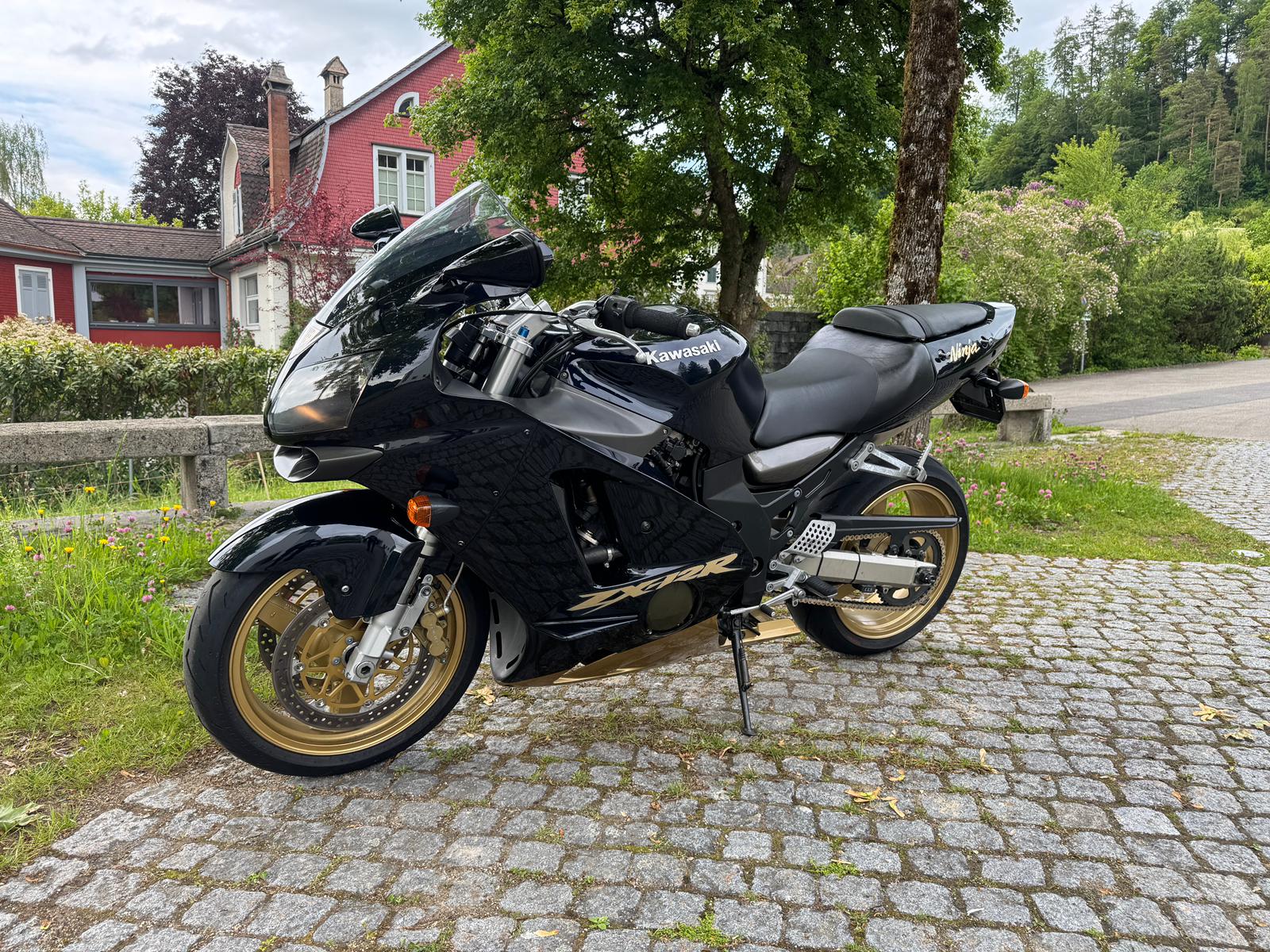 KAWASAKI Ninja ZX-12R B1-image-3