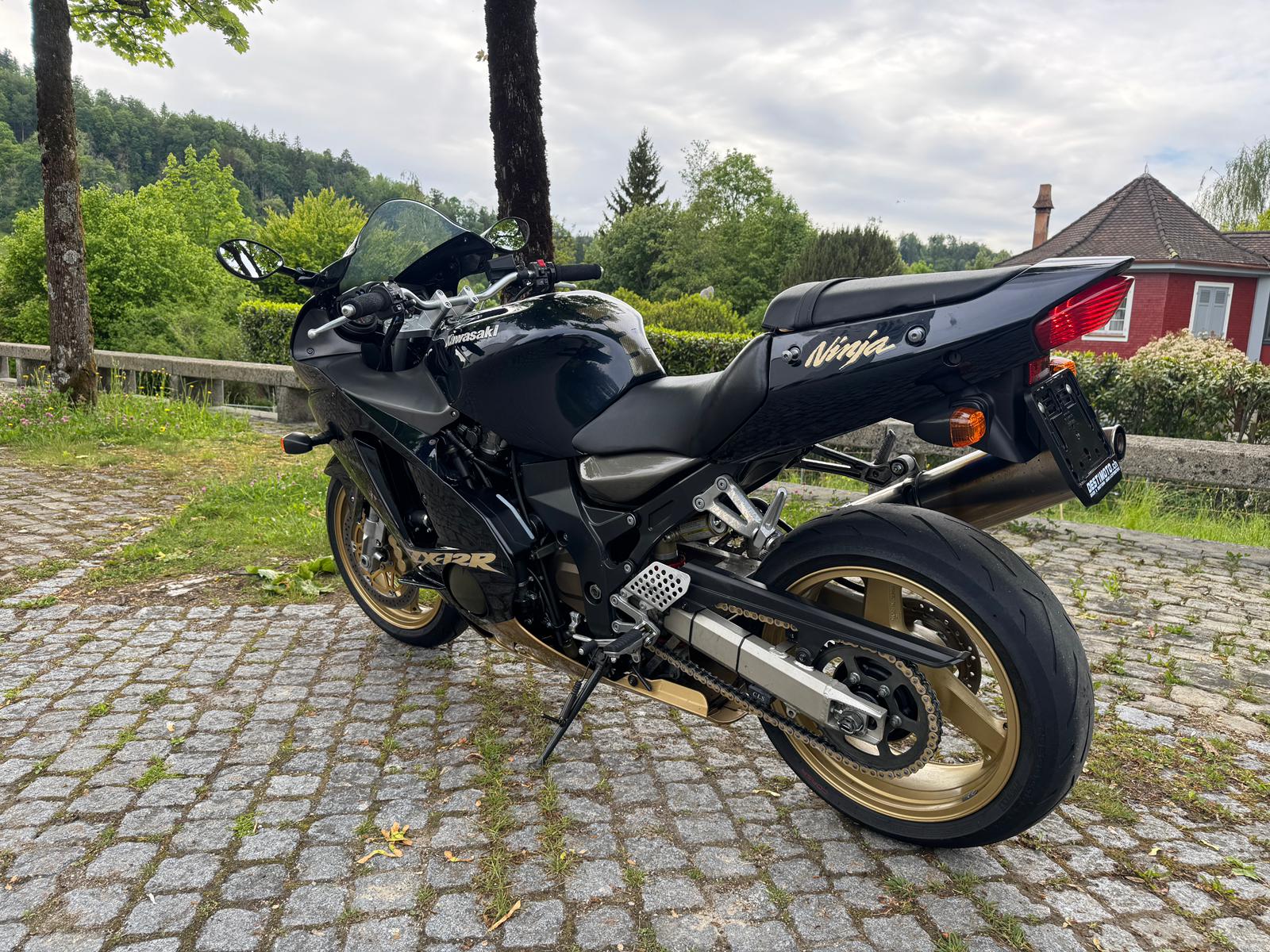 KAWASAKI Ninja ZX-12R B1-image-4
