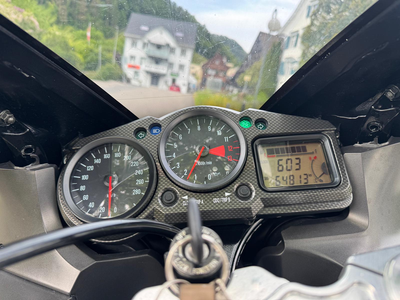 KAWASAKI Ninja ZX-12R B1-image-8