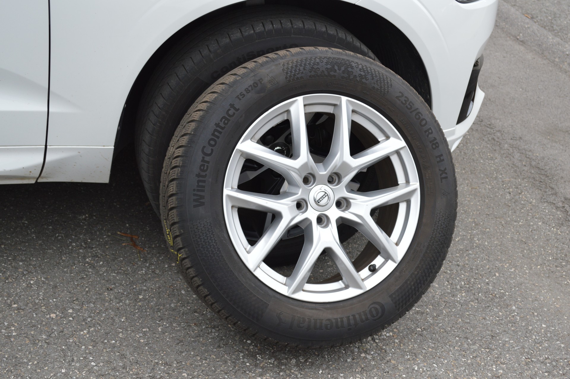 VOLVO XC60 T8 eAWD R-Design Geartronic-image-8