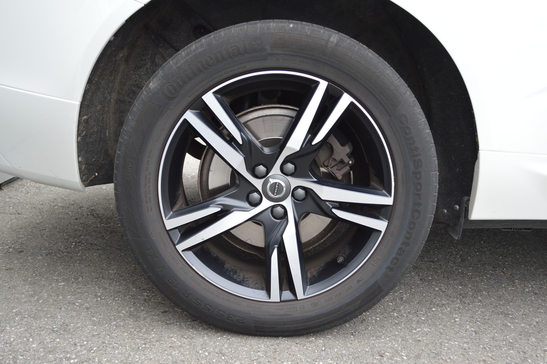 VOLVO XC60 T8 eAWD R-Design Geartronic-image-9