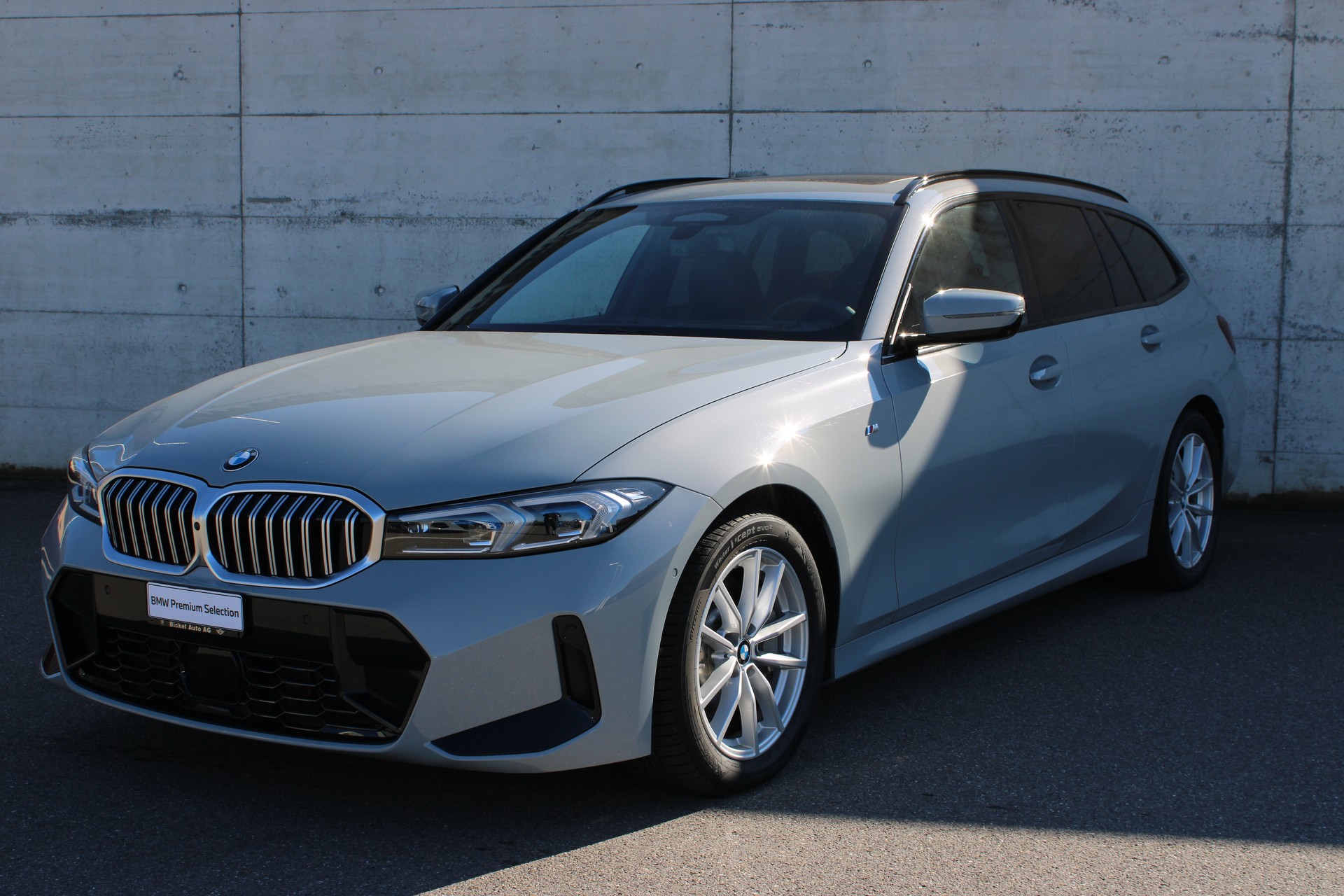 BMW 330d xDrive 48V Touring