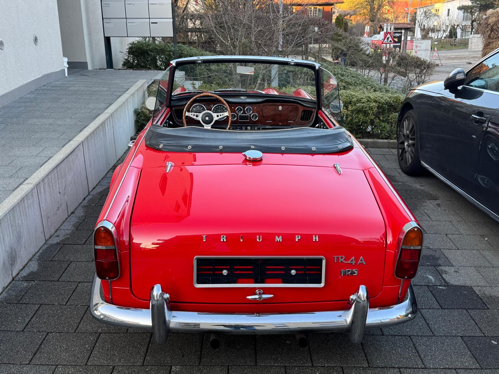 TRIUMPH IRS-image-1