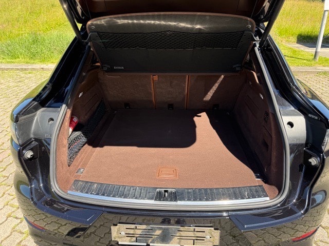 PORSCHE 3.0 V6 E-Hybrid Coupé-image-12
