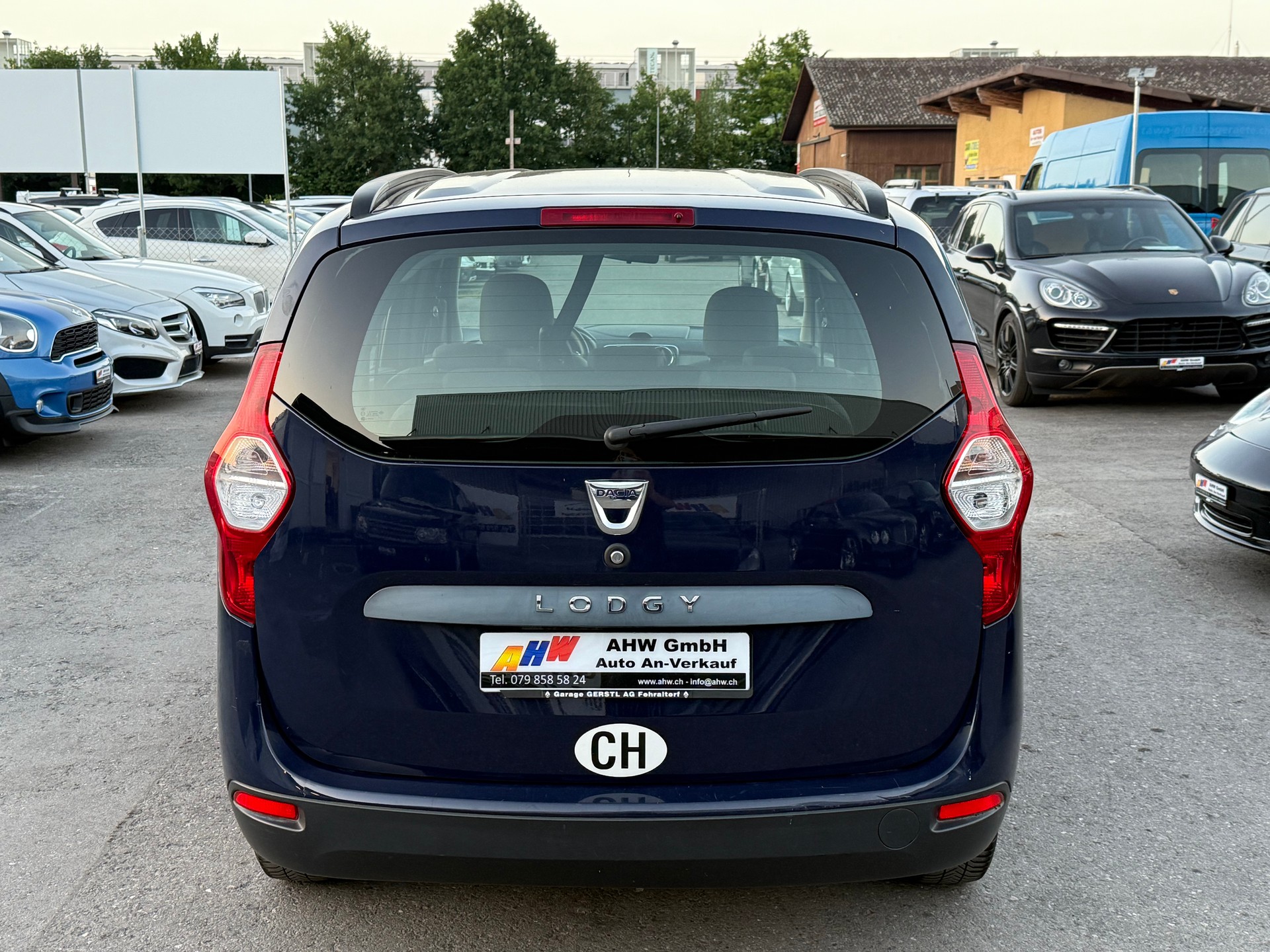 DACIA Lodgy 1.6 Ambiance / Frisch ab MFK & Service / 8-fach bereift / 7 Plätzer / 1.Hand / Zahnriemen ersetzt-image-4
