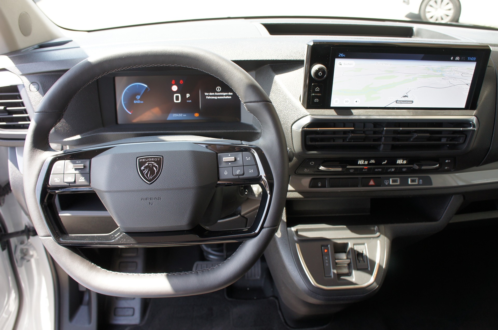 PEUGEOT Traveller 2.0 BlueHDi Business Standard EAT8-image-23