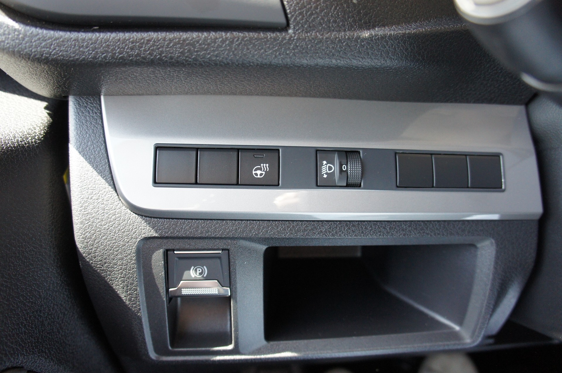 PEUGEOT Traveller 2.0 BlueHDi Business Standard EAT8-image-26
