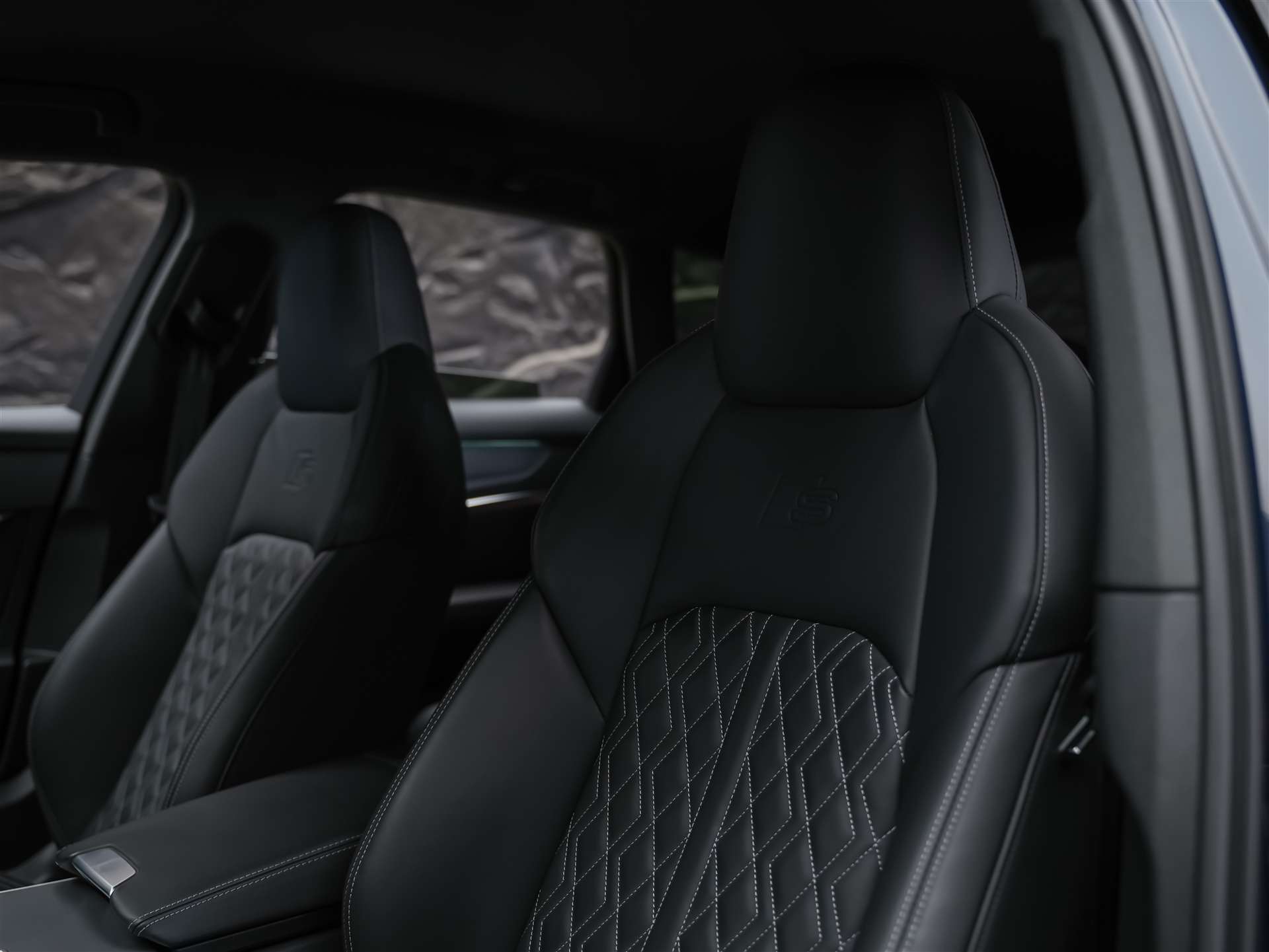 AUDI S6 Avant 3.0 V6 TDI quattro T-Tronic *Luftfahrwerk*Bang & Olufsen*El. Sitze mit Memory*Soft close*-image-10