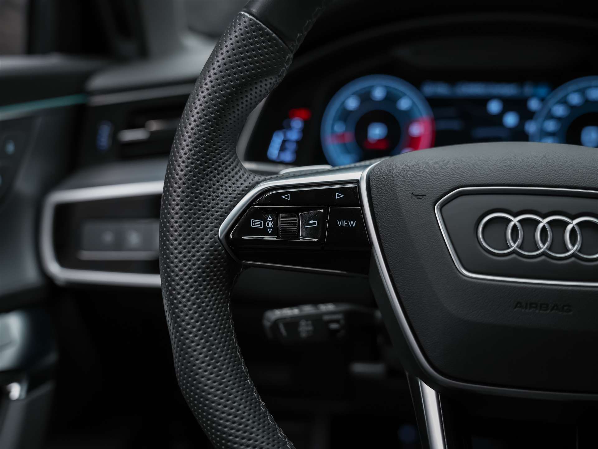 AUDI S6 Avant 3.0 V6 TDI quattro T-Tronic *Luftfahrwerk*Bang & Olufsen*El. Sitze mit Memory*Soft close*-image-30