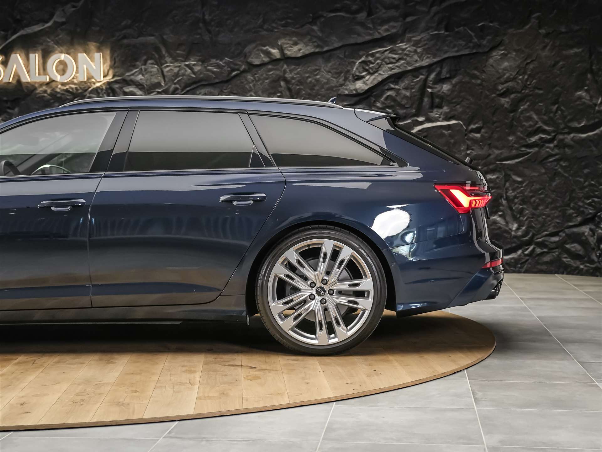 AUDI S6 Avant 3.0 V6 TDI quattro T-Tronic *Luftfahrwerk*Bang & Olufsen*El. Sitze mit Memory*Soft close*-image-18
