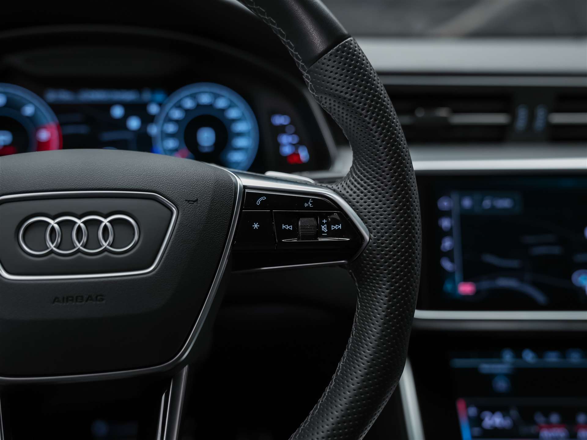 AUDI S6 Avant 3.0 V6 TDI quattro T-Tronic *Luftfahrwerk*Bang & Olufsen*El. Sitze mit Memory*Soft close*-image-31