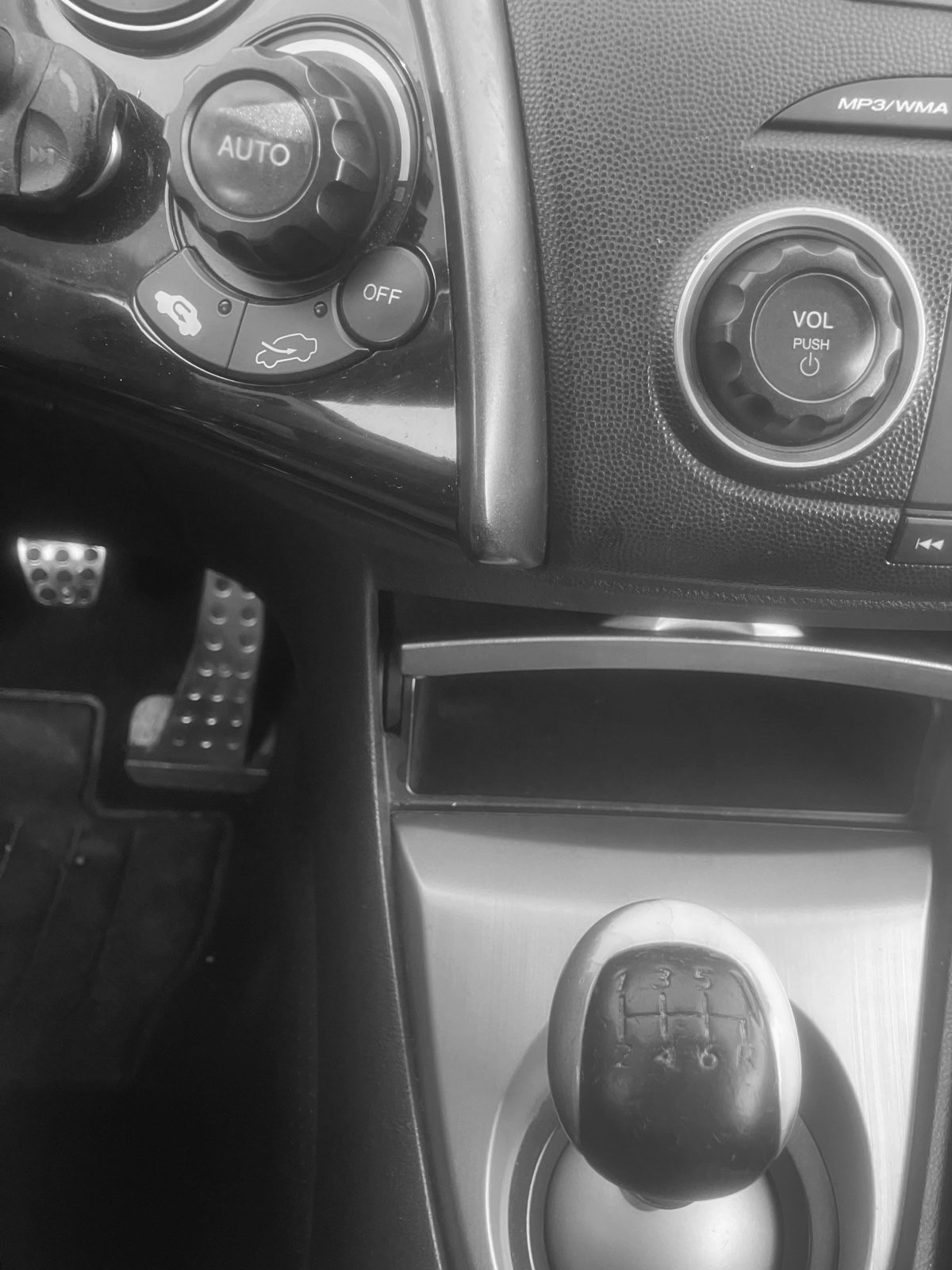 HONDA Civic 2.2 i-CTDi Comfort-image-6