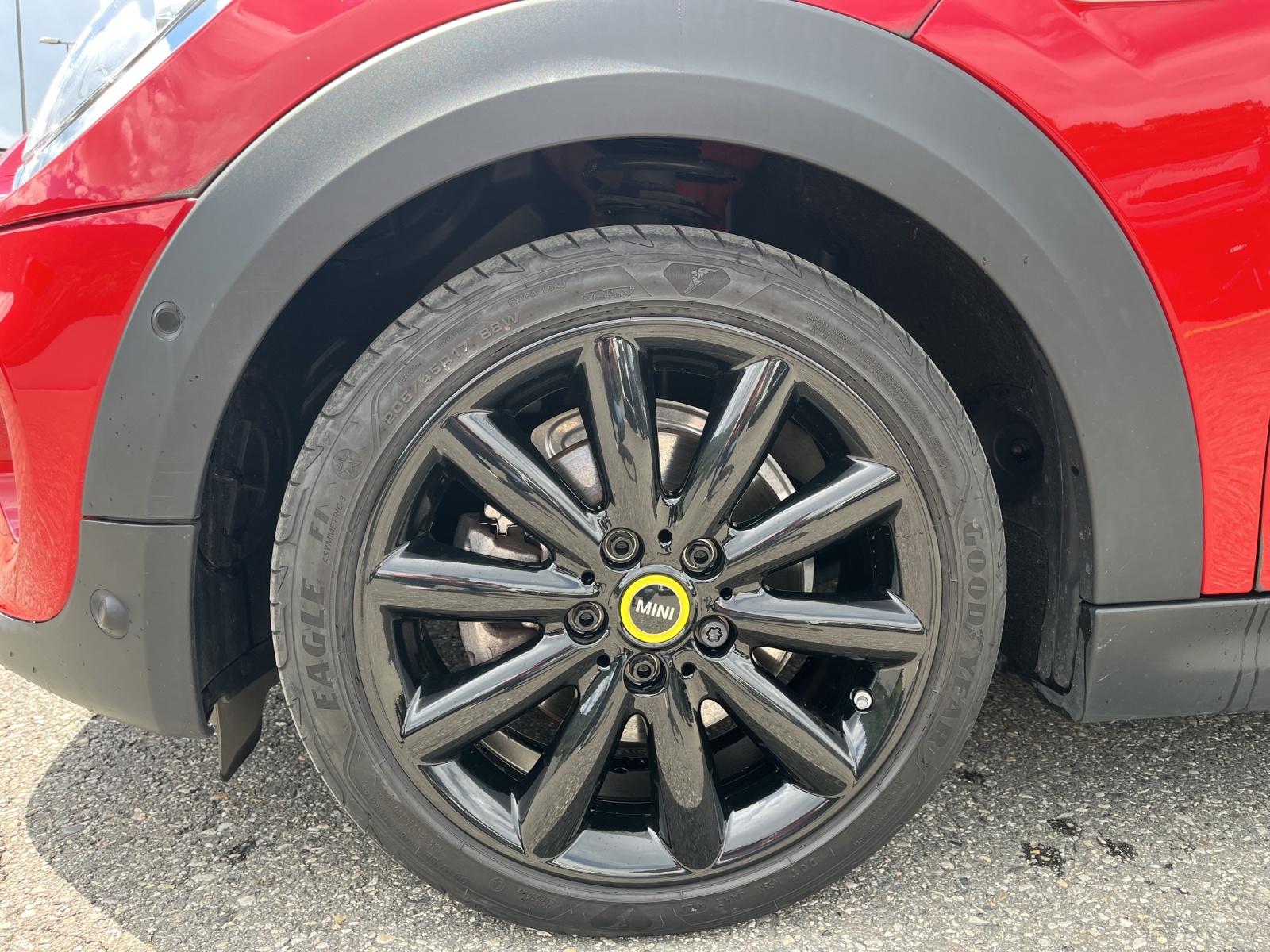 MINI Cooper SE (CH)-image-8