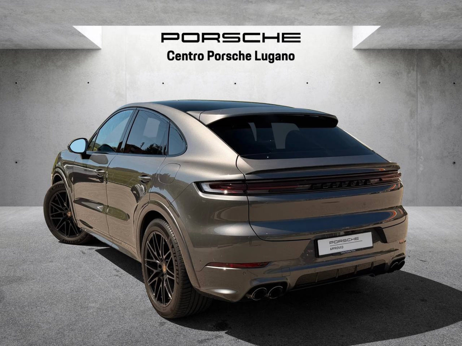 PORSCHE Cayenne E-Hybrid Coupé-showroom-element-2
