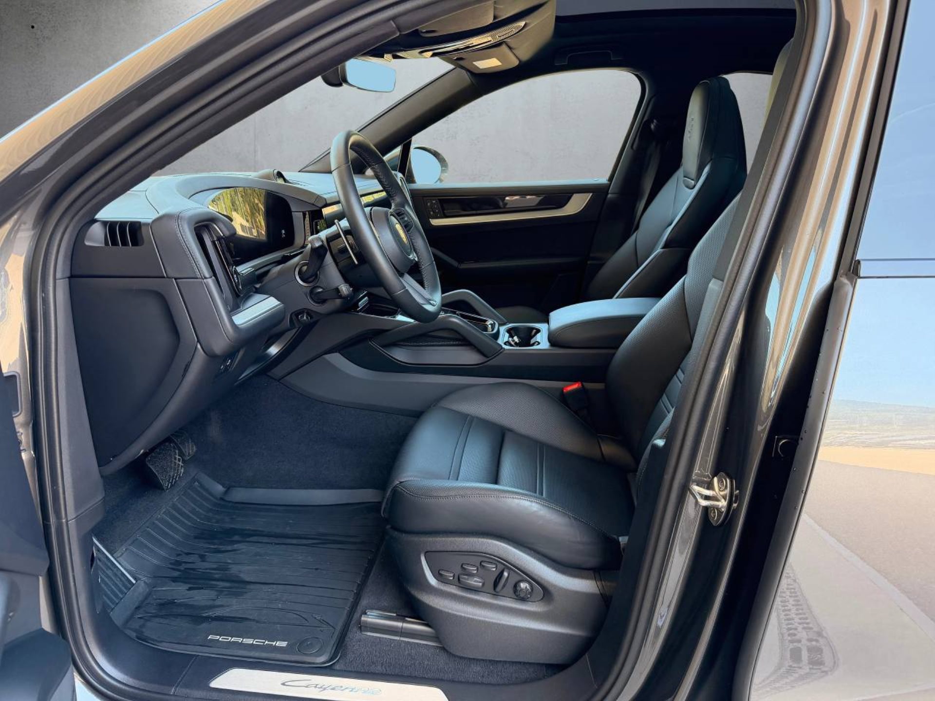 PORSCHE Cayenne E-Hybrid Coupé-showroom-element-3