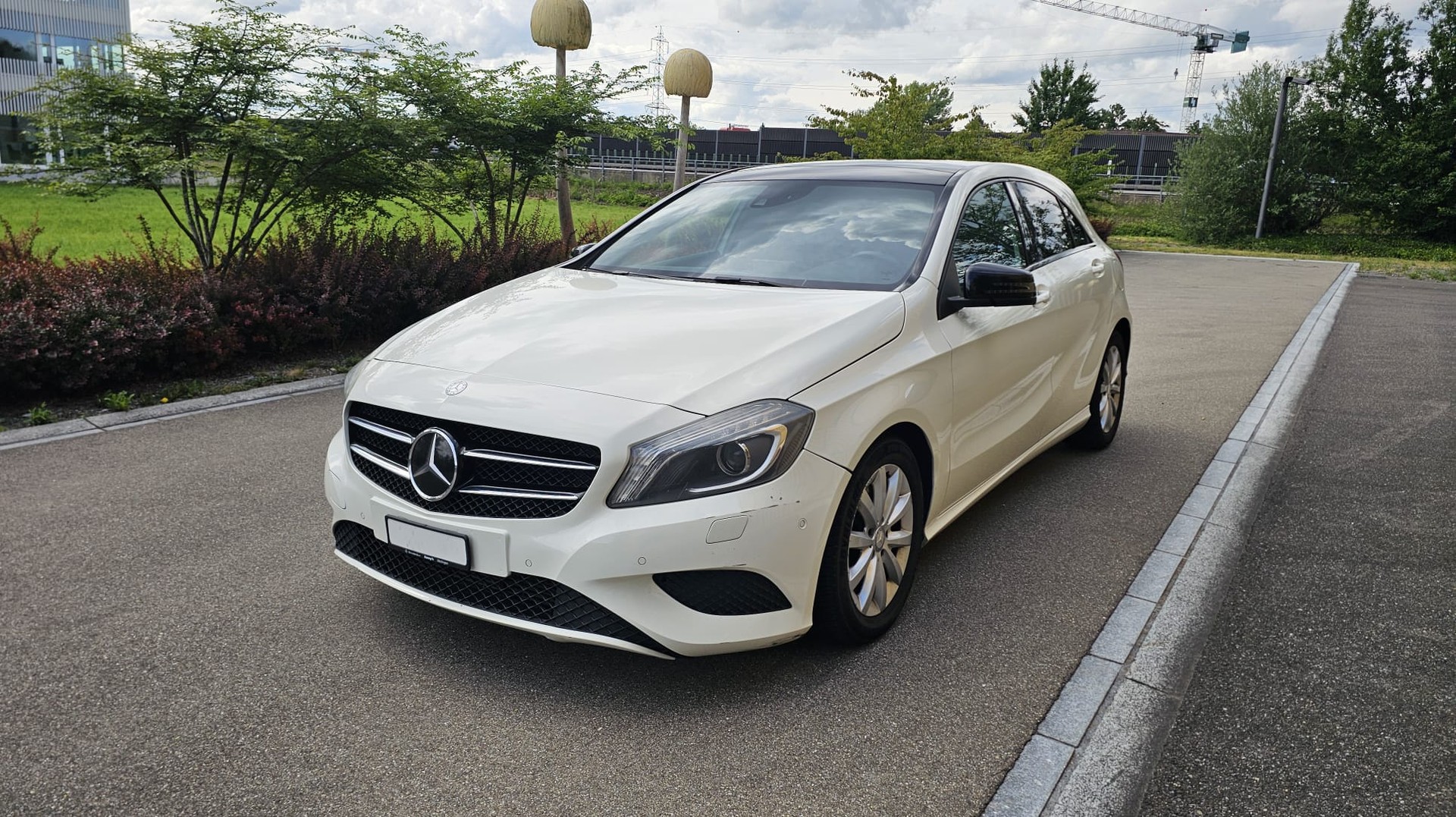 MERCEDES-BENZ A 200 Style-image-3