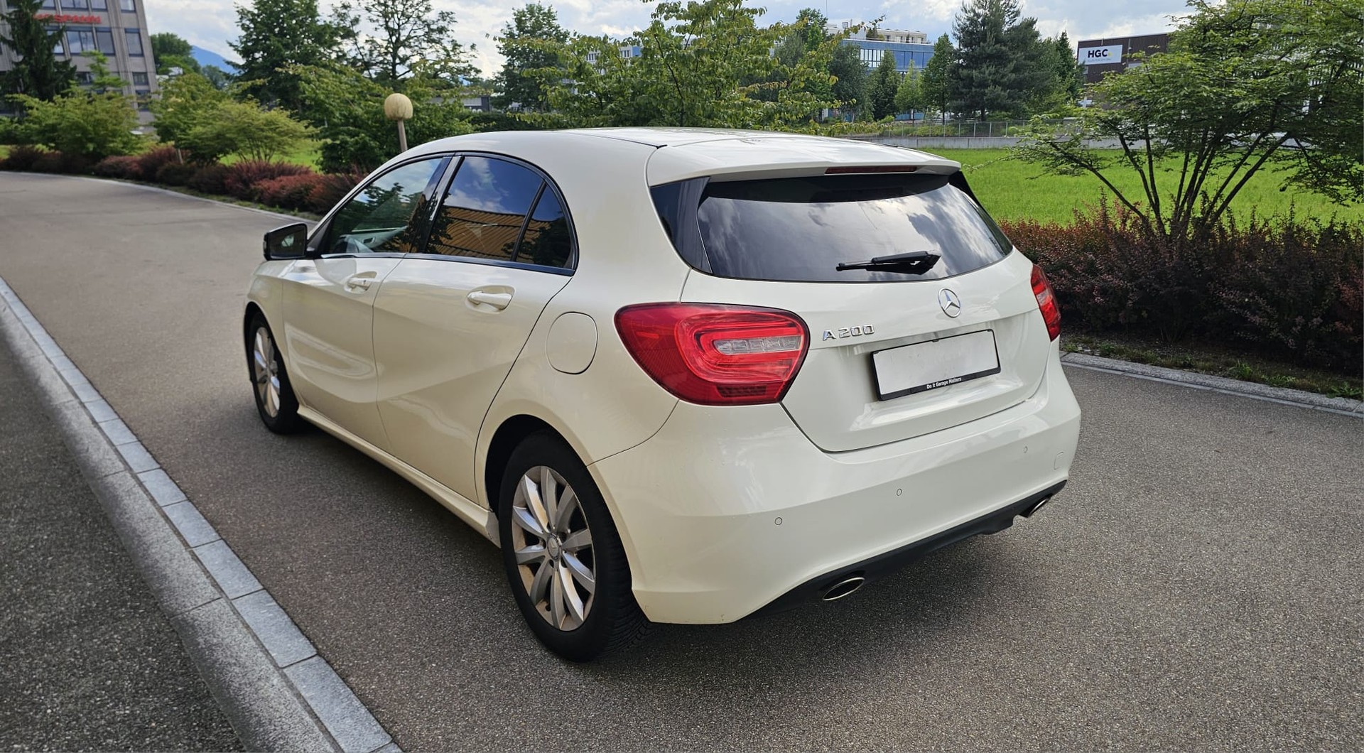 MERCEDES-BENZ A 200 Style-image-2