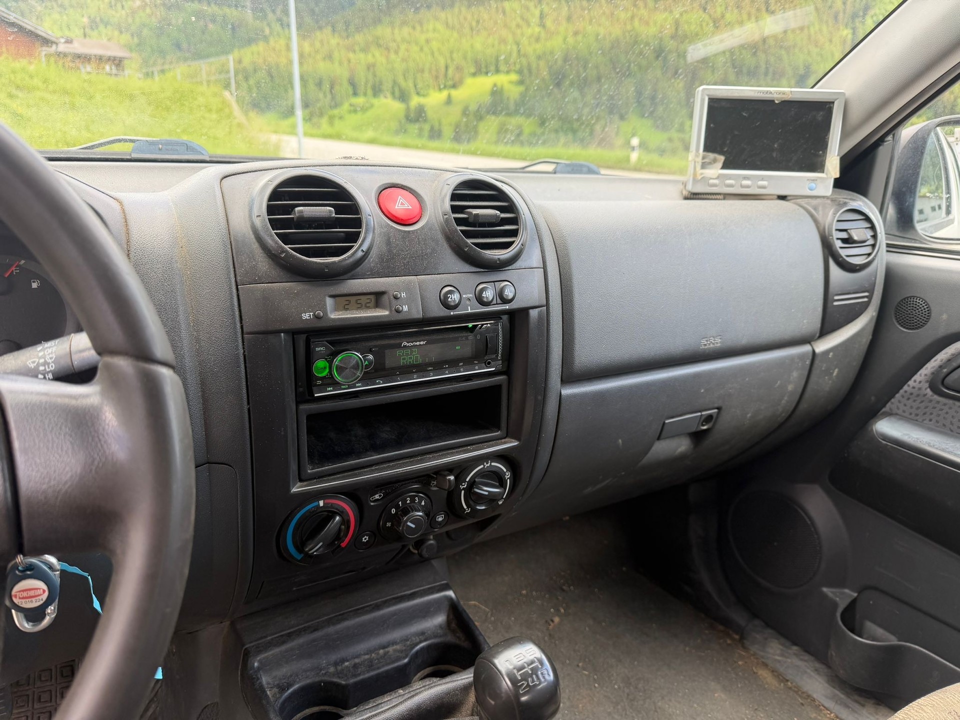 ISUZU D-MAX CrewCab LS 3.0 4x4 A-image-7