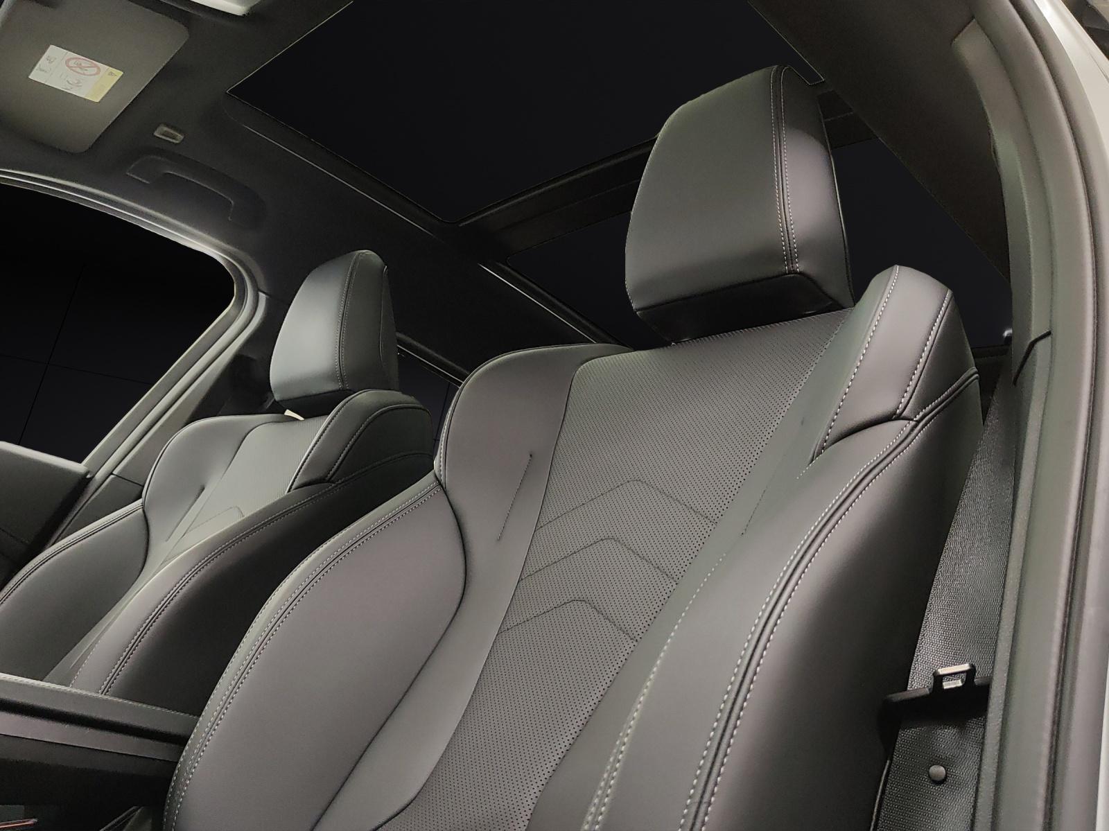 BMW X1 30e xDrive paddles-image-15