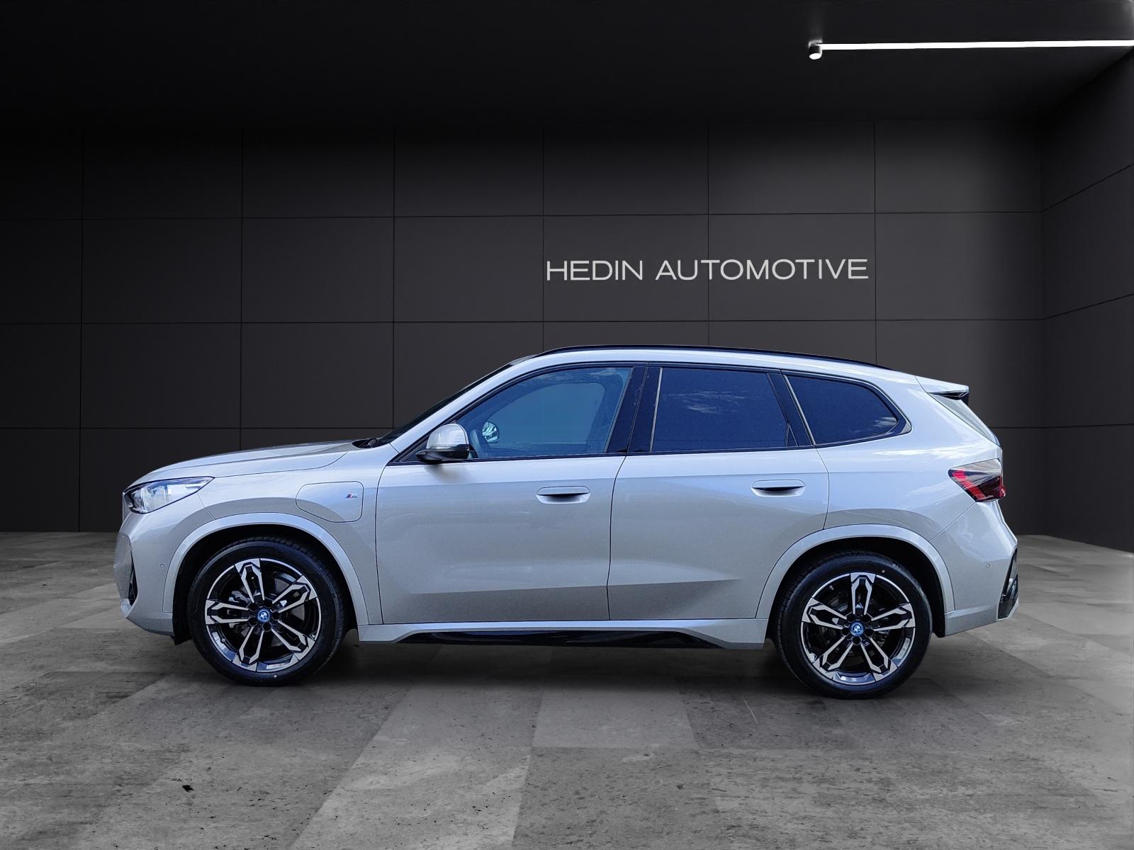 BMW X1 30e xDrive paddles-image-1