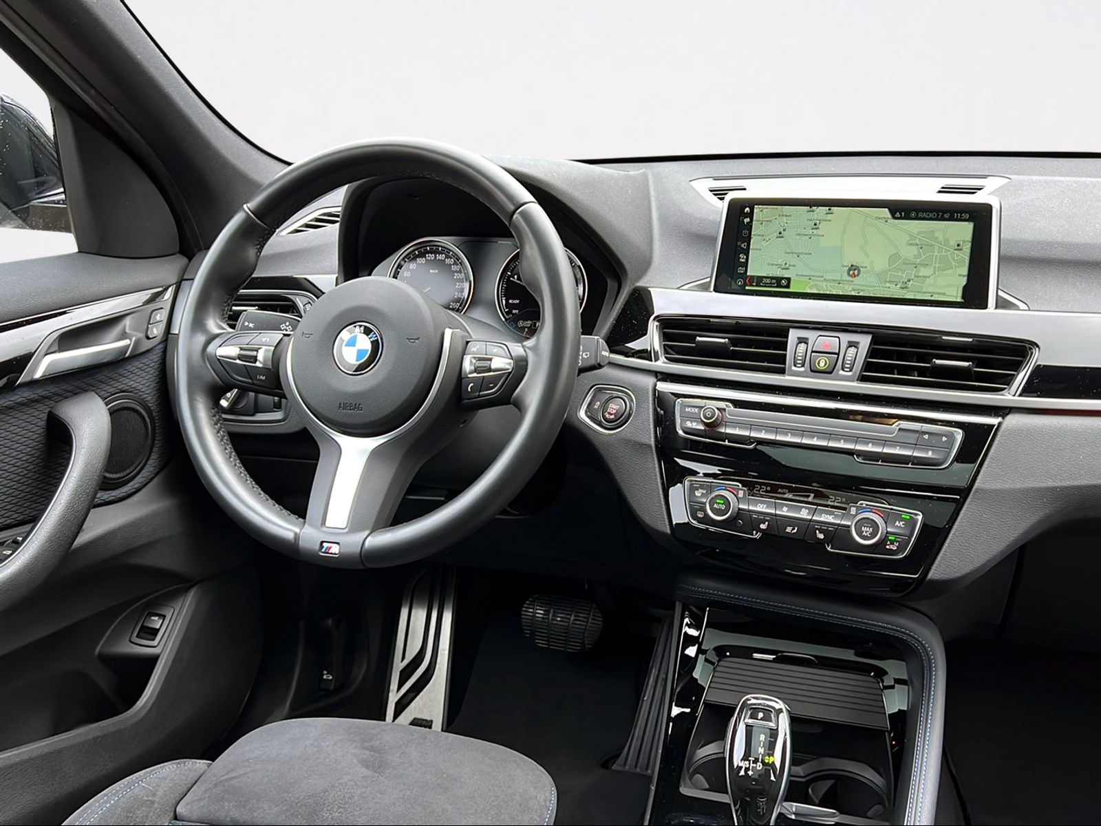 BMW X1 xDrive 20d M Sport Steptronic-image-12