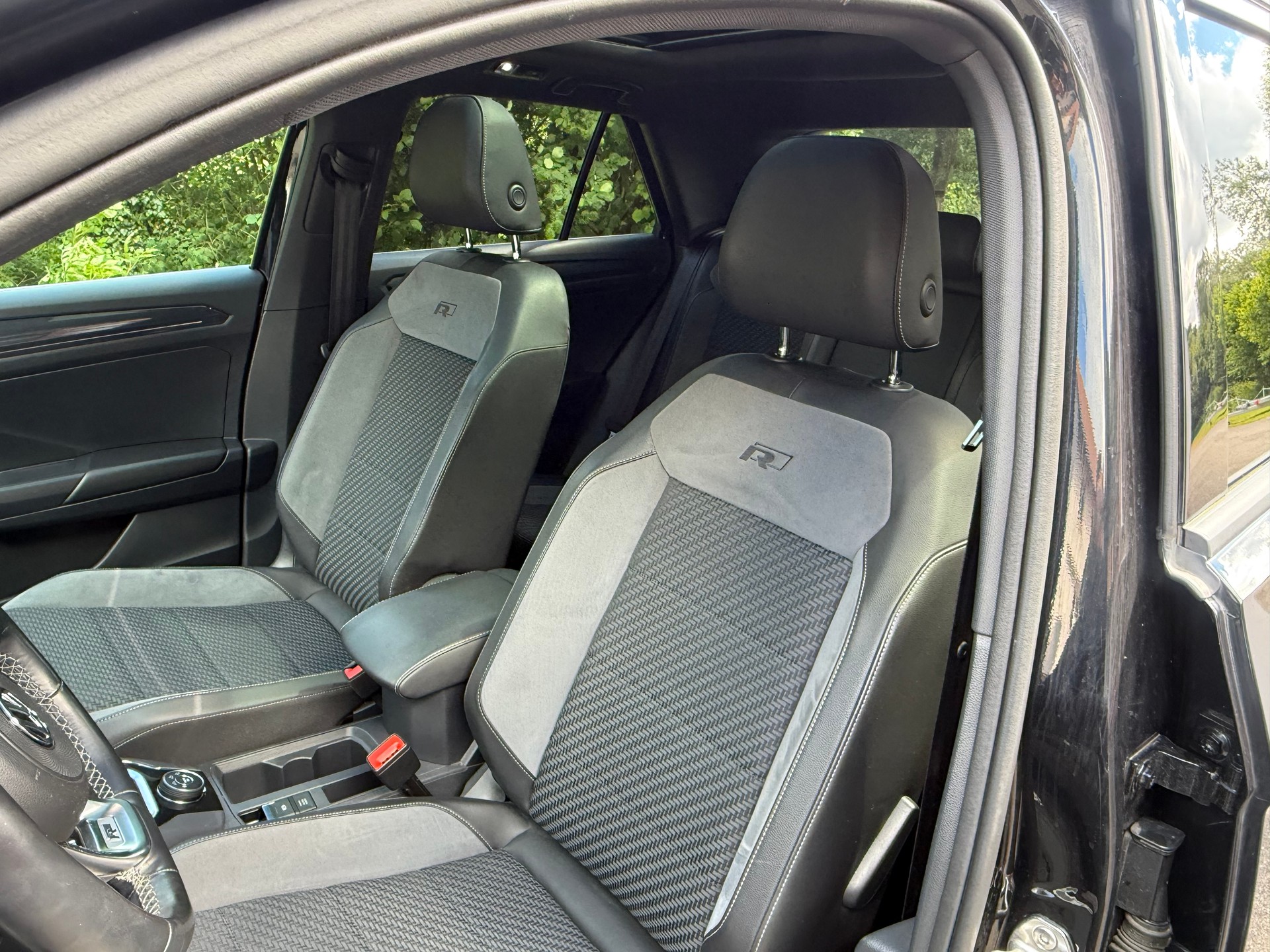 VW T-Roc 2.0 TSI Sport DSG 4Motion-image-10