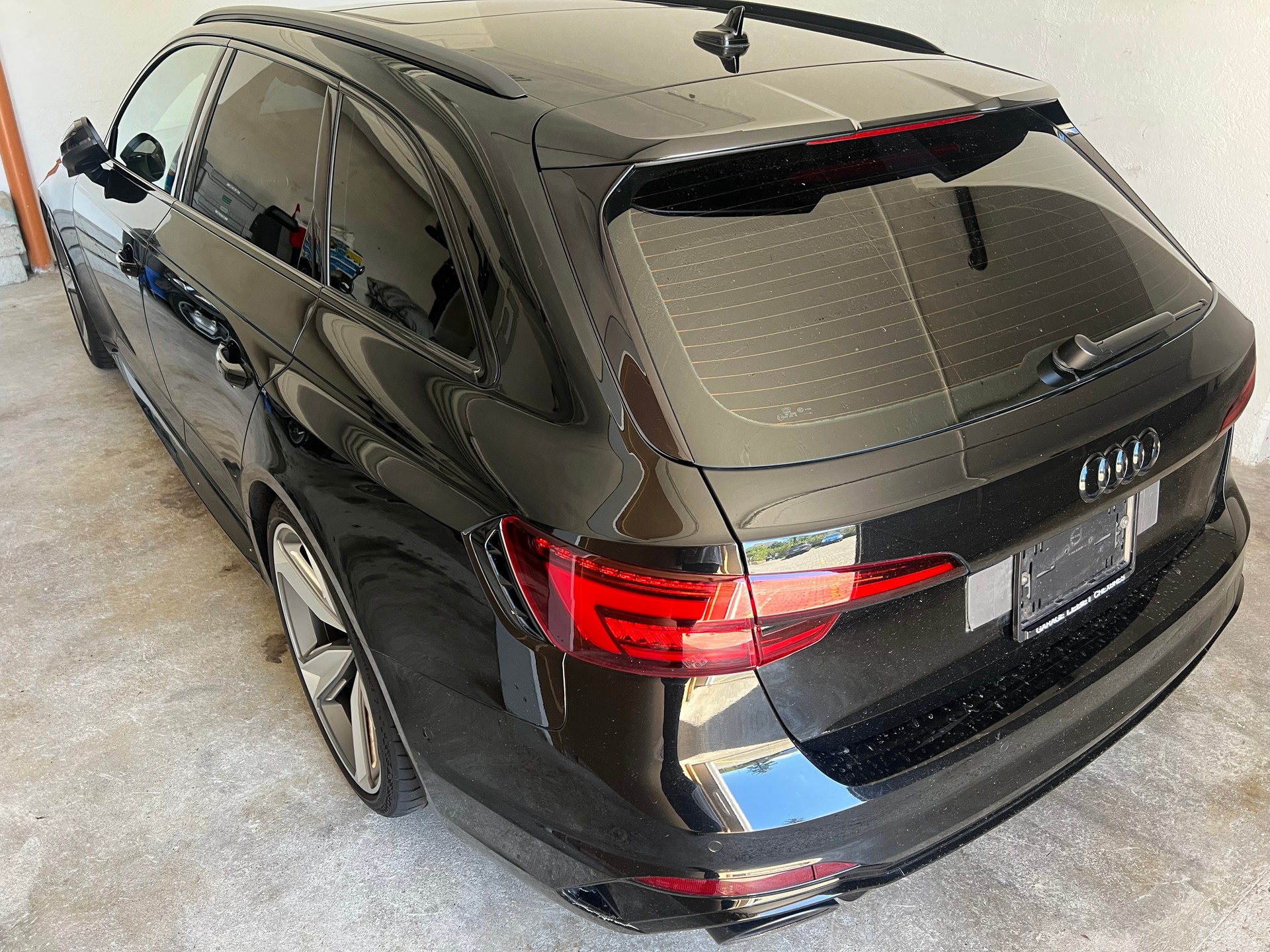 AUDI RS4 Avant 2.9 TFSI quattro tiptronic-image-2