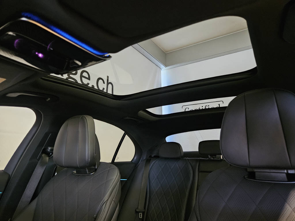 MERCEDES-BENZ E 450 4Matic AMG Line Limousine-image-4